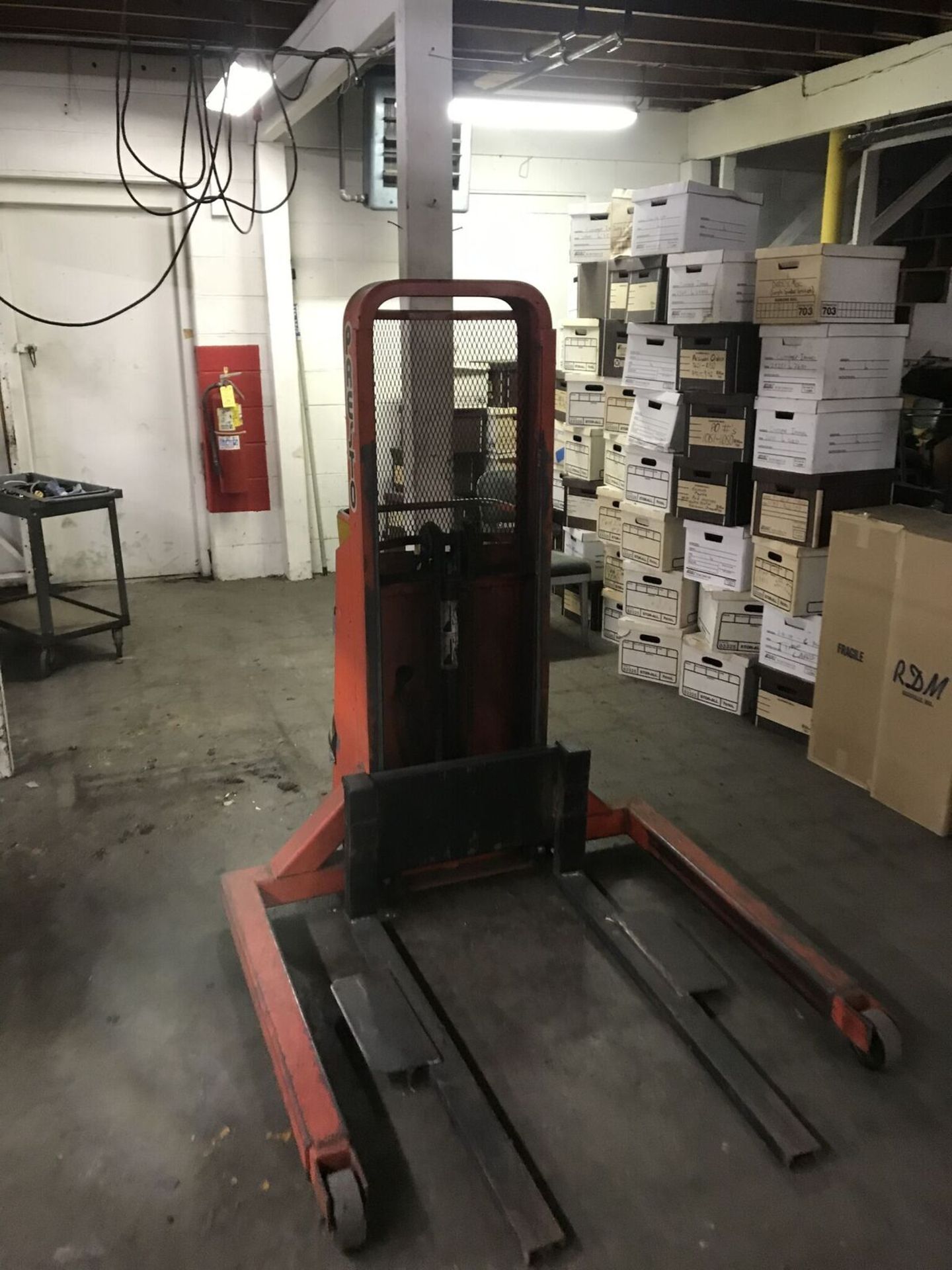 Presto Electric Fork Lift, Capacity 2000Lbs