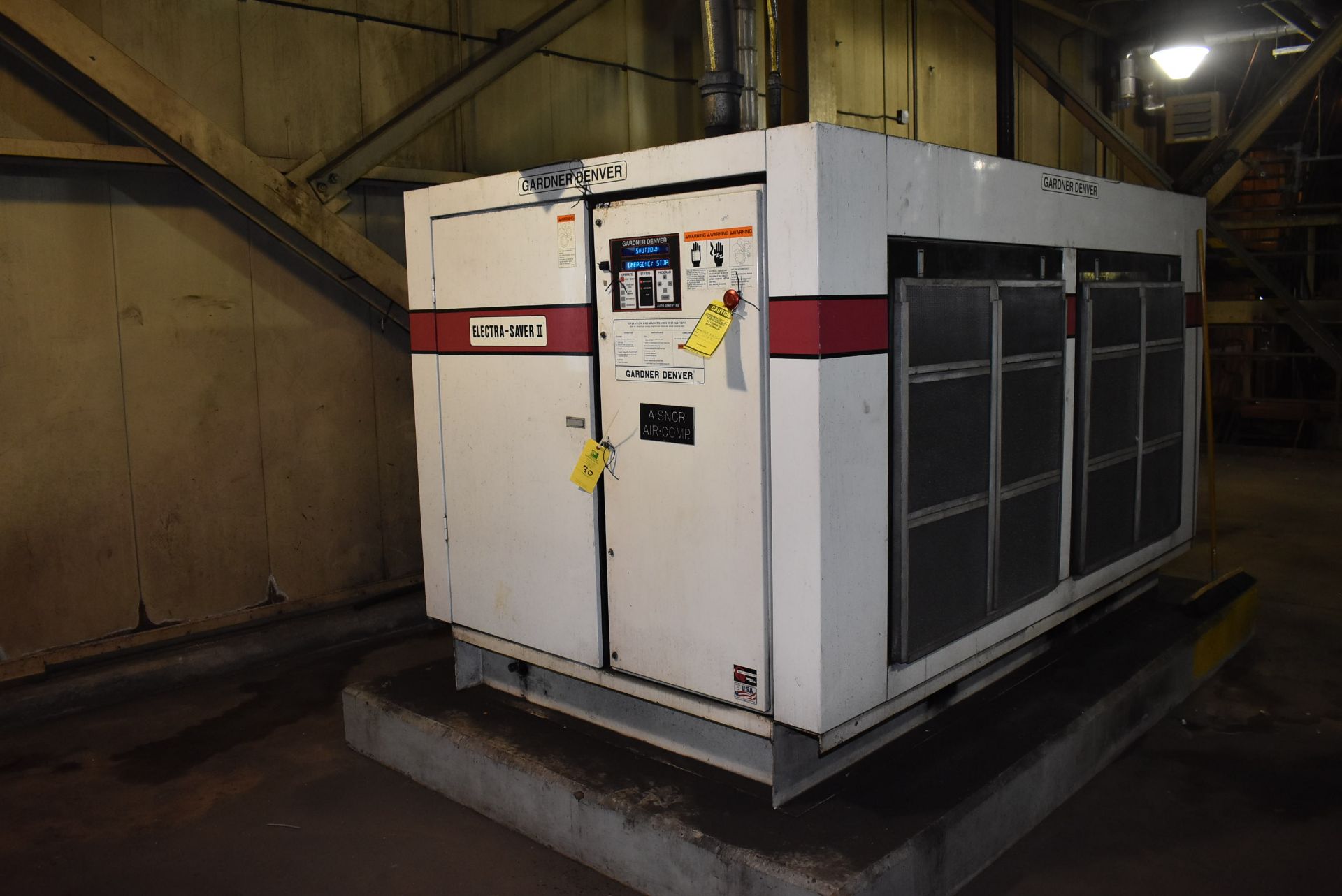 Gardner Denver Electra-Saver II 15 HP Rotary Screw Air Compressor, Hours NA