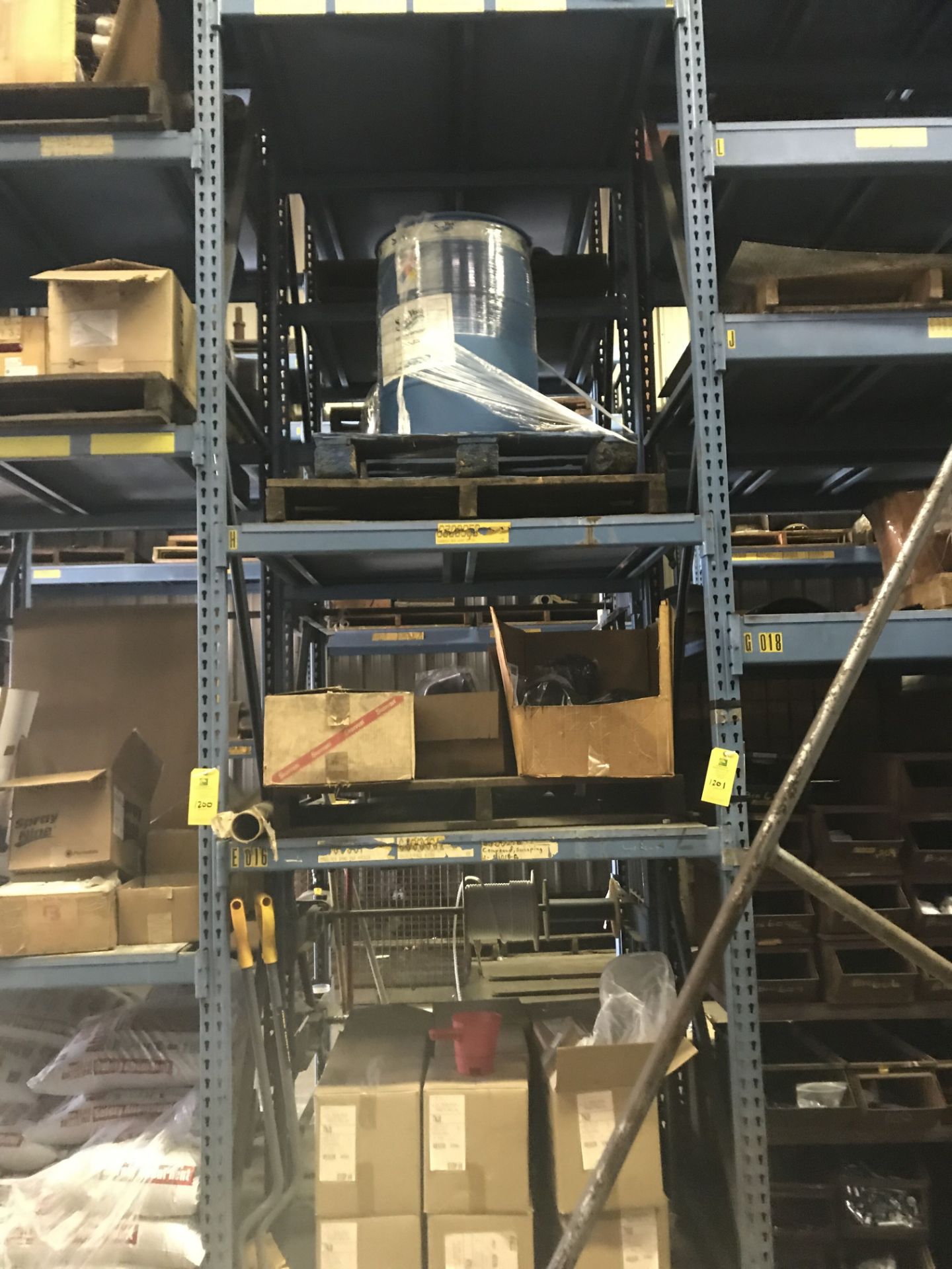 All Contents On Pallet Racking: Safety Gear (AD)