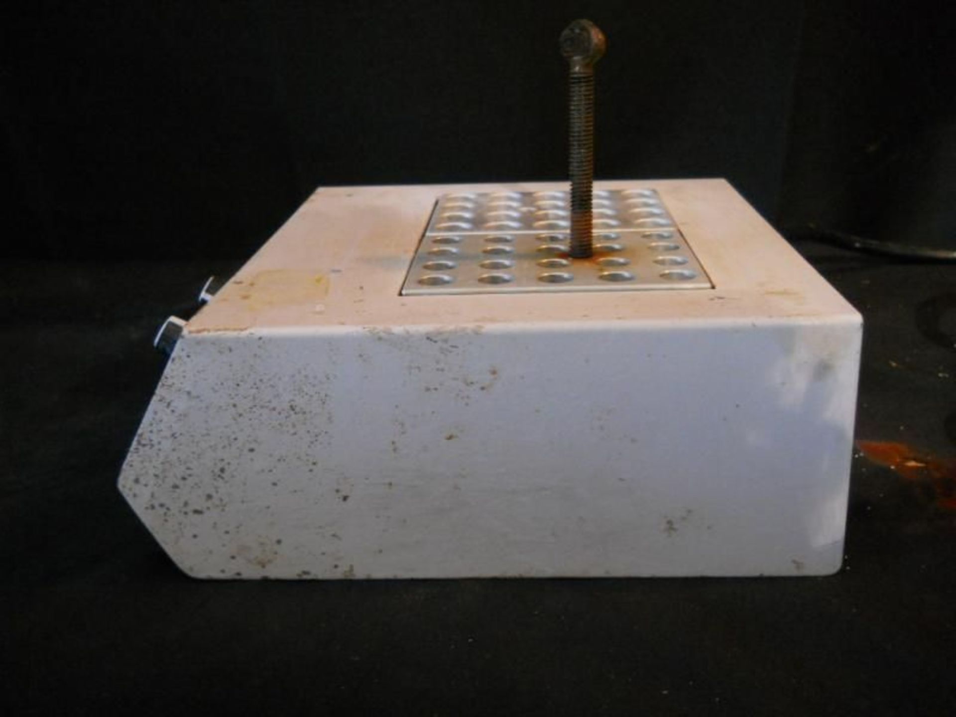 Lab-Line Instruments Multi-Blok (Block) Heater Model 2052, Qty 1, 330960122843 - Image 4 of 7