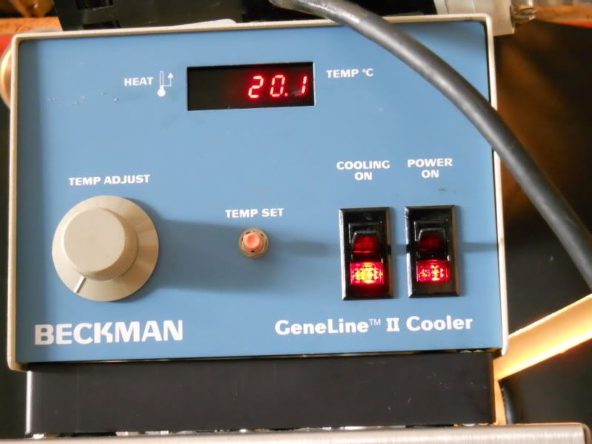Beckman GeneLine II Cooler Cat.# 534800 w/ Little Giant Pump Co. Vacuum Pump (D), Qty 1, - Image 2 of 8