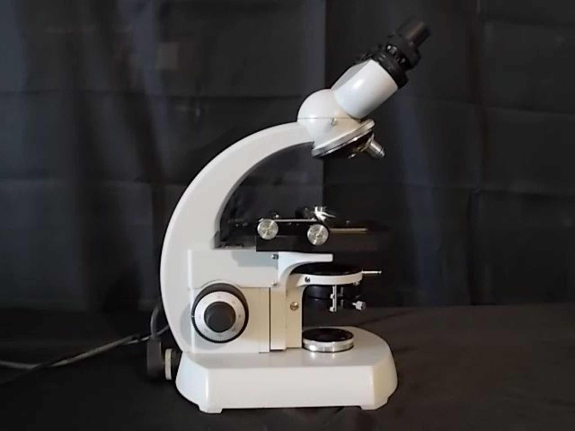 Zeiss 46 70 58-9902 Microscope, Qty 1, 330873449864 - Image 4 of 15