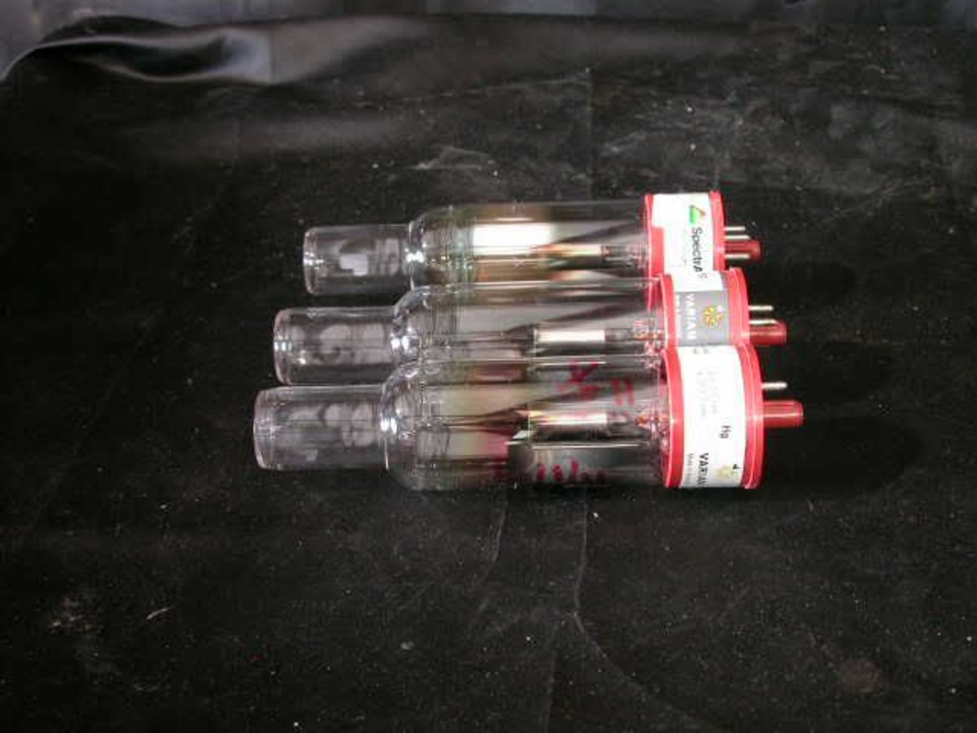 Lot of 3 Varian SpectrAA Hollow Cathode Lamps 253.7 0.5 Slit Hg, Qty 1, 320878187461 - Image 2 of 4