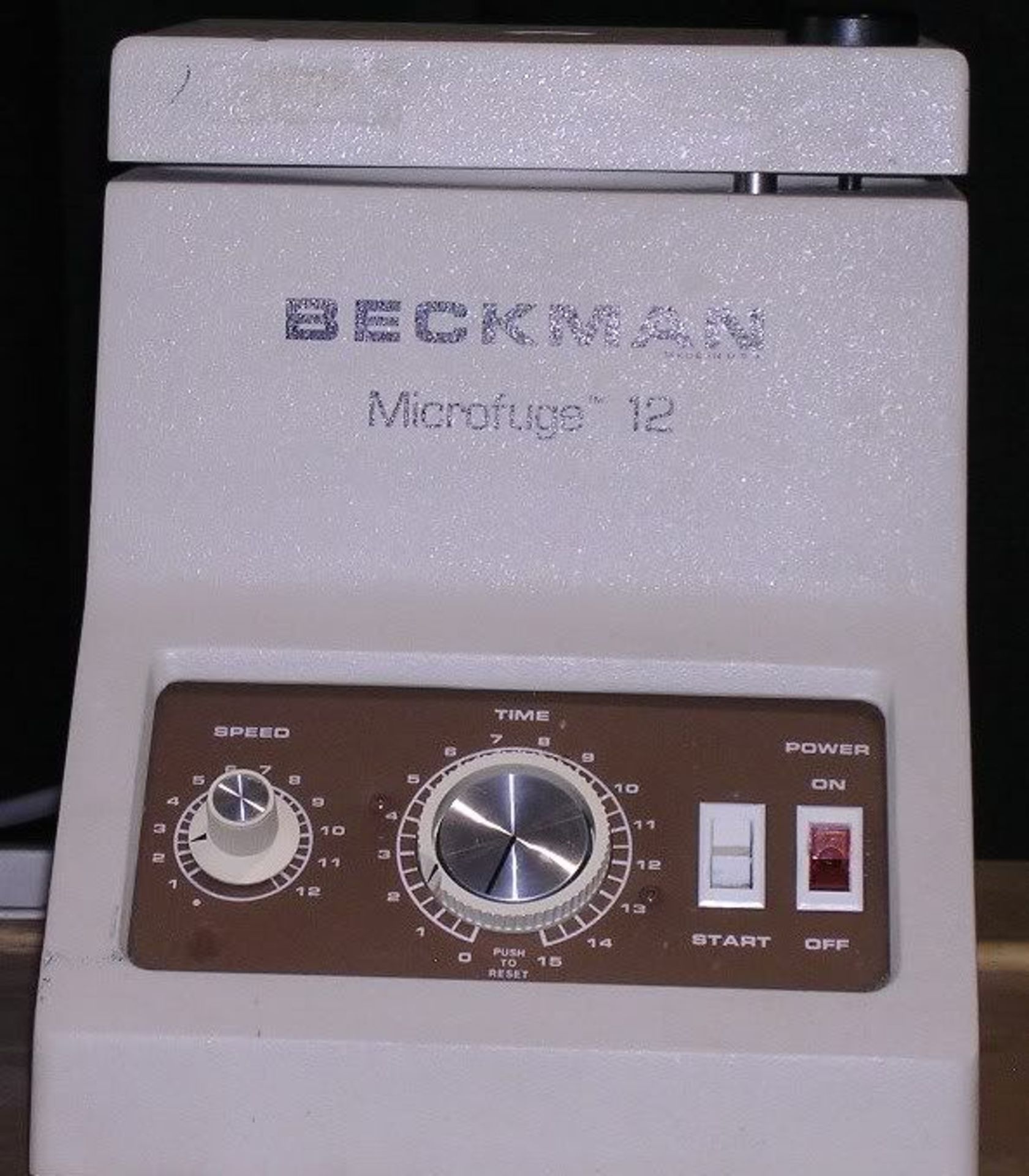 Beckman, Microfuge 12 Centrifuge, Qty 1, 320720410558
