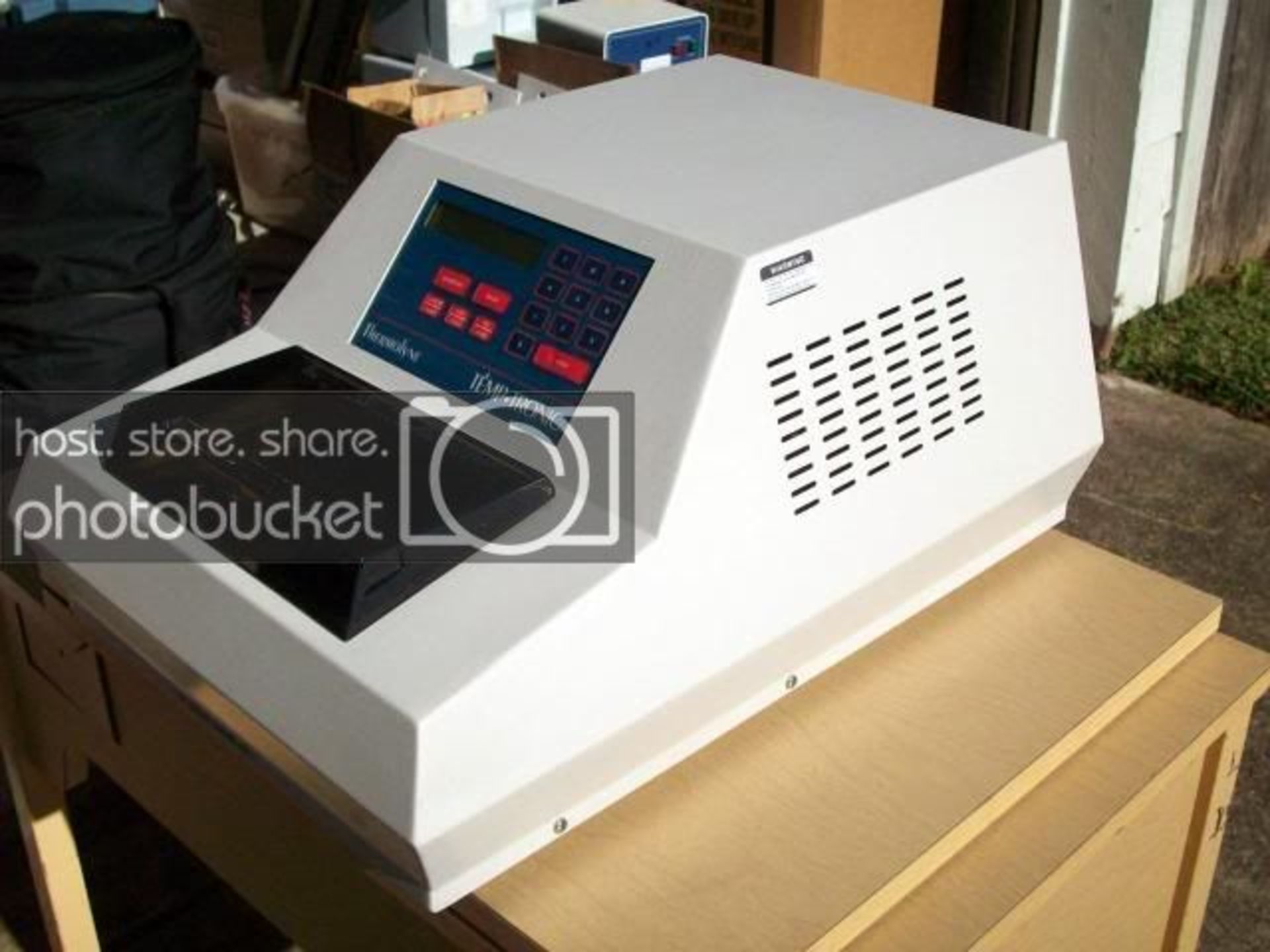 Thermolyne Temp-Tronic DB66925 DNA Thermal Cycler, Qty 1, 320394762884 - Image 9 of 9
