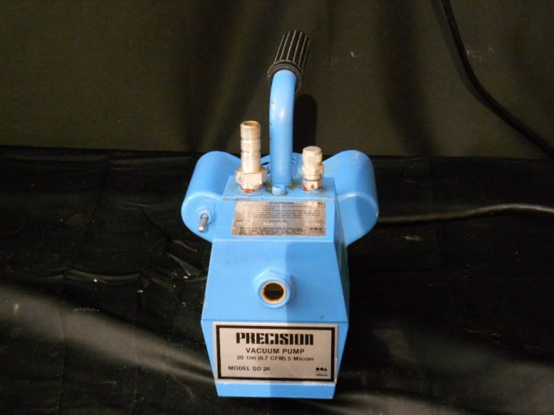 Precision Vacuum Pump Model DD20, Qty 1, 221097481291