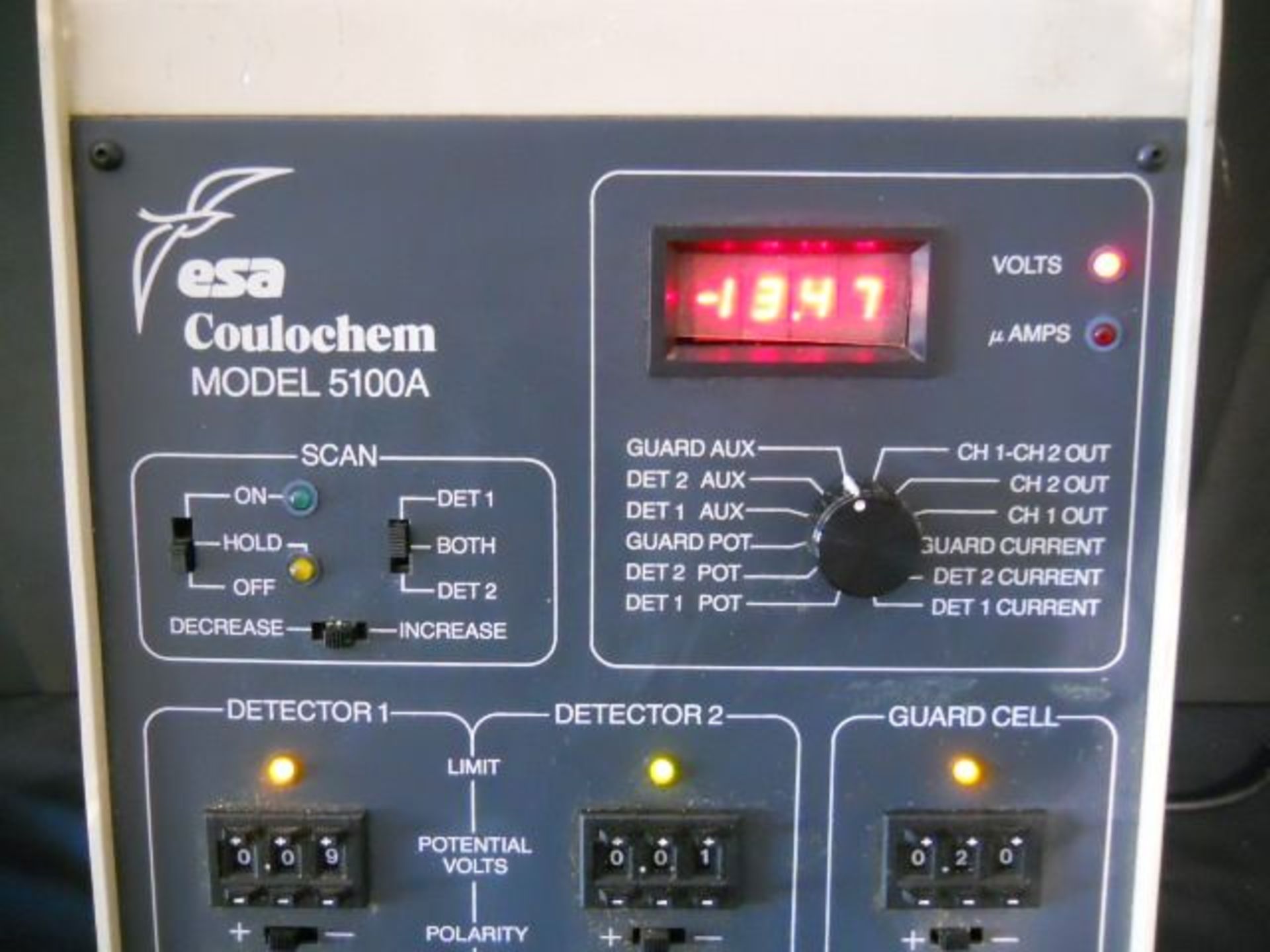 ESA Coulochem 5100A Electrochemical Detector Controller (HPLC), Qty 1, 221200441899 - Image 2 of 7