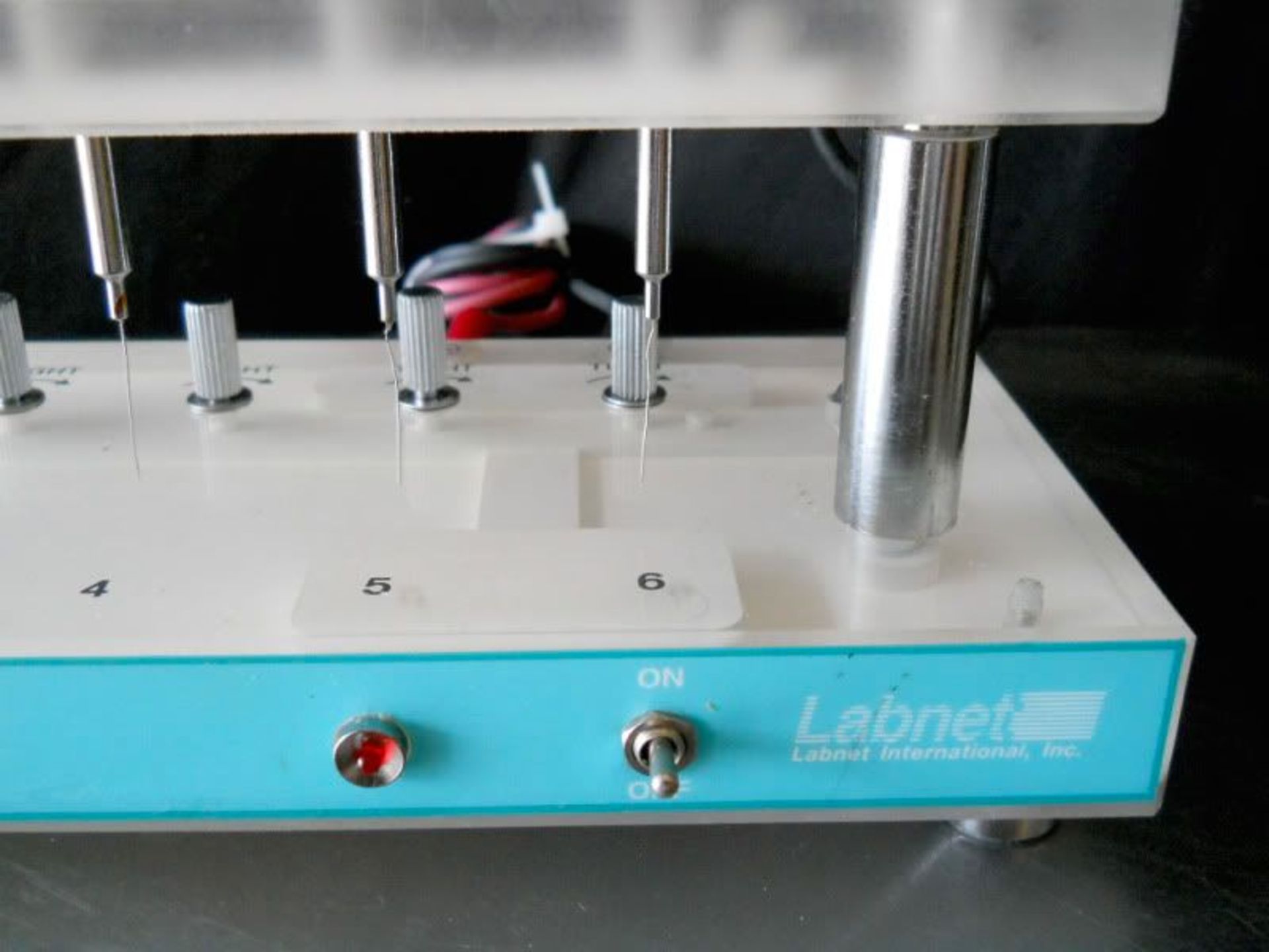 Labnet, Gel Exelutor Model E0600, Qty 1, 322237963066 - Image 5 of 5