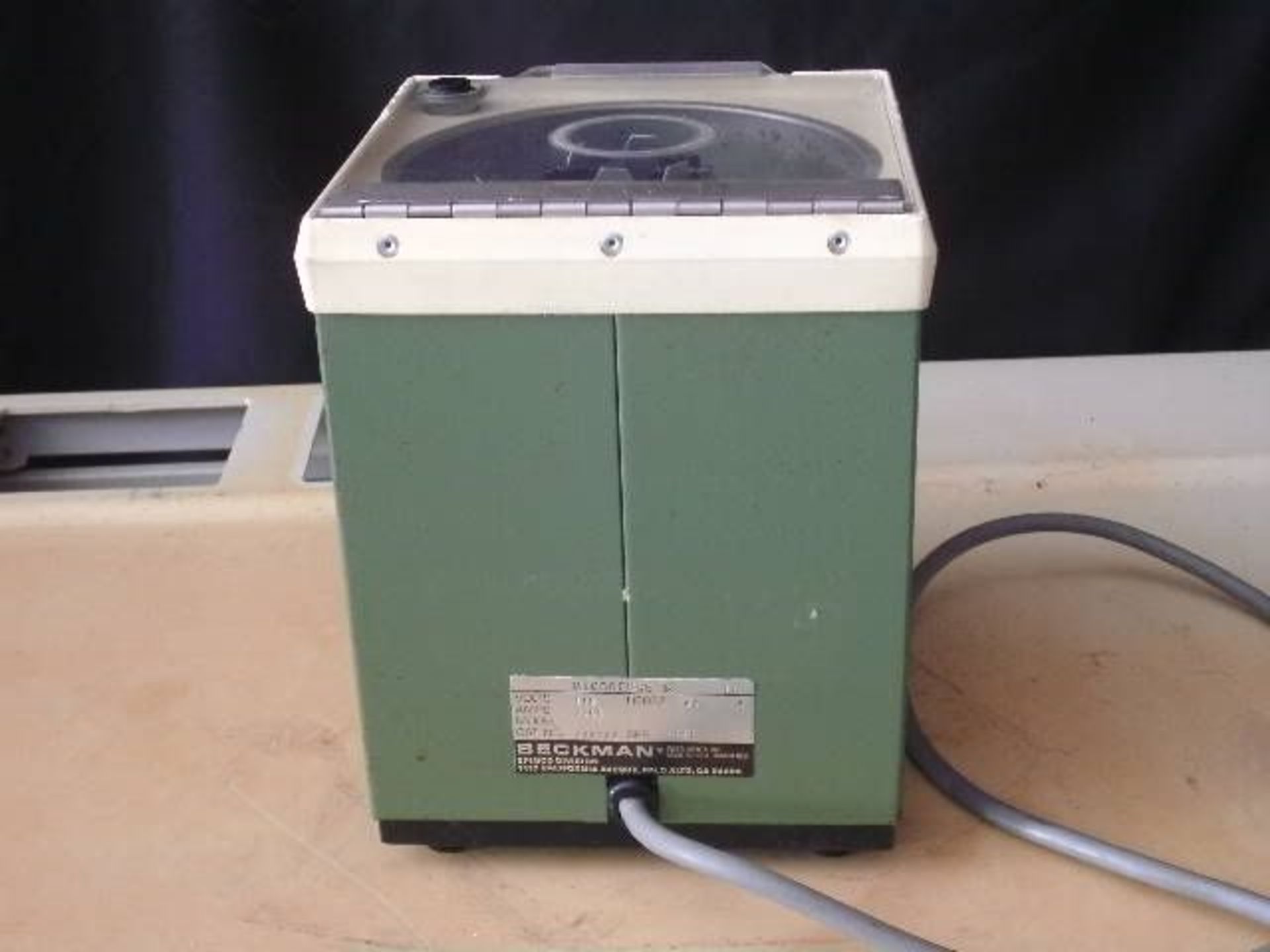 Beckman Microfuge B, Qty 1, 320763606041 - Image 3 of 6