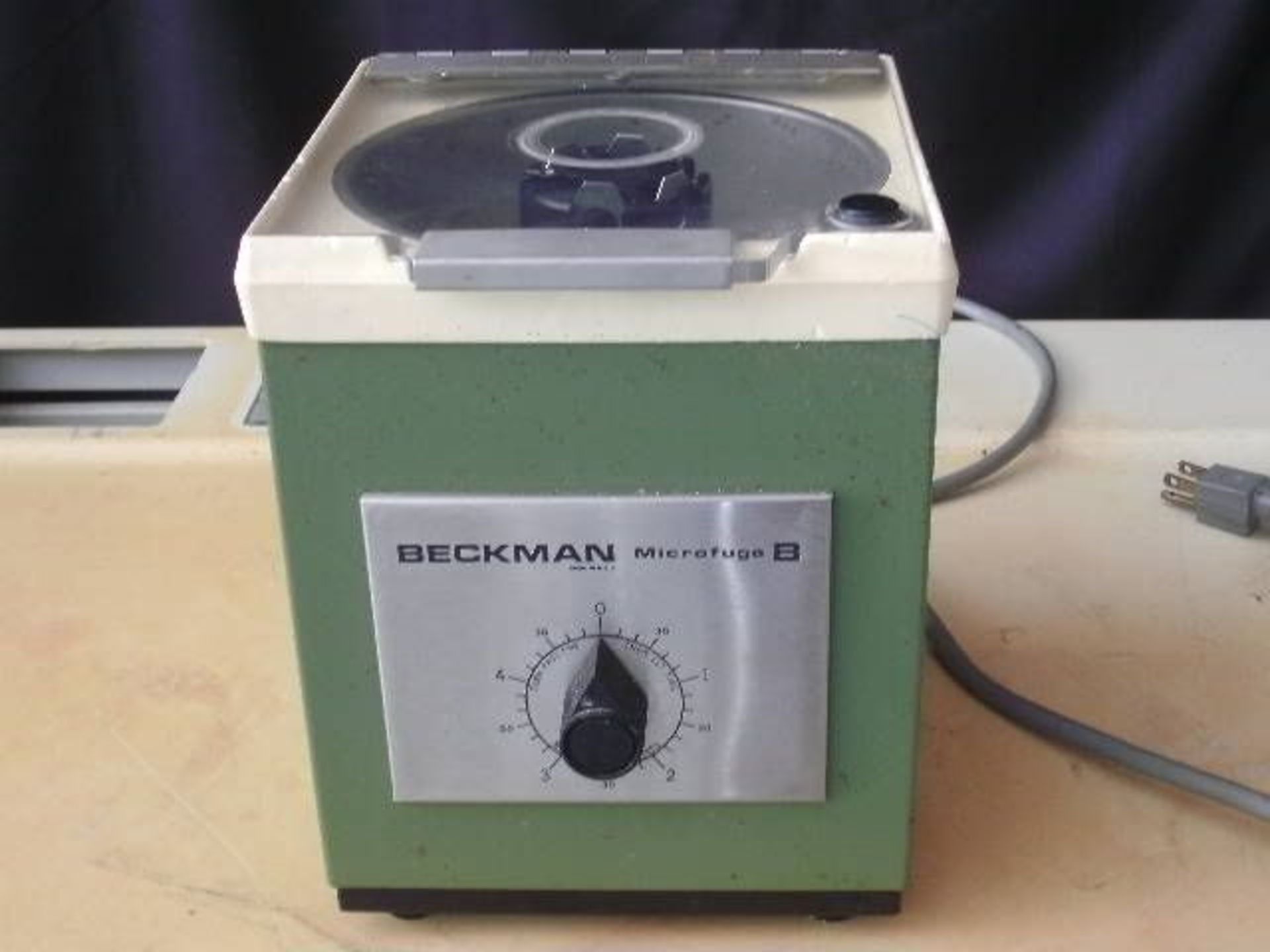 Beckman Microfuge B, Qty 1, 320763606041