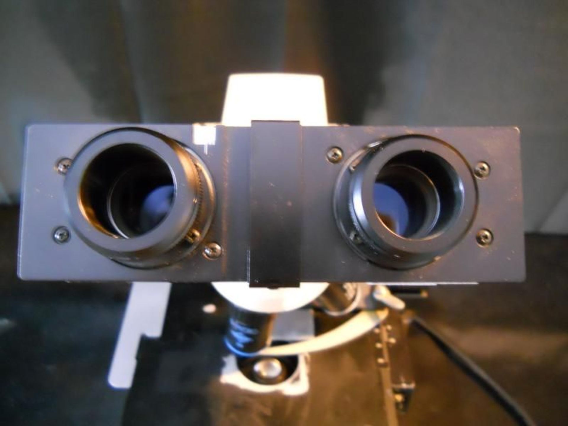 Swift Microscope M3300-D w/ Objectives (4x 10x 40x 100x M3300D) oculars NOT incl, Qty 1, - Image 14 of 14