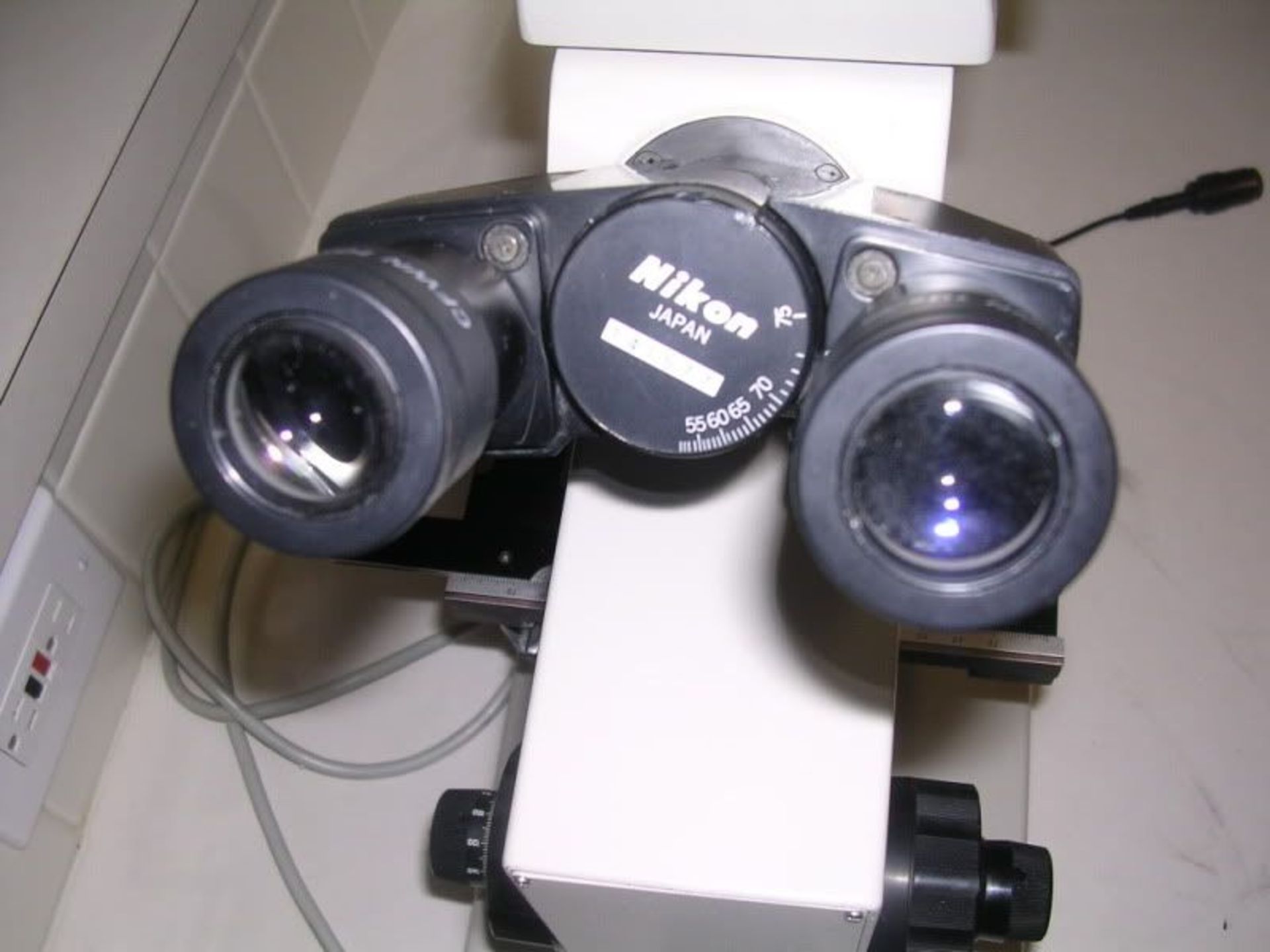 Nikon Labophot Dual Viewing Teaching Microscope, Qty 1, 320483814233 - Image 16 of 22