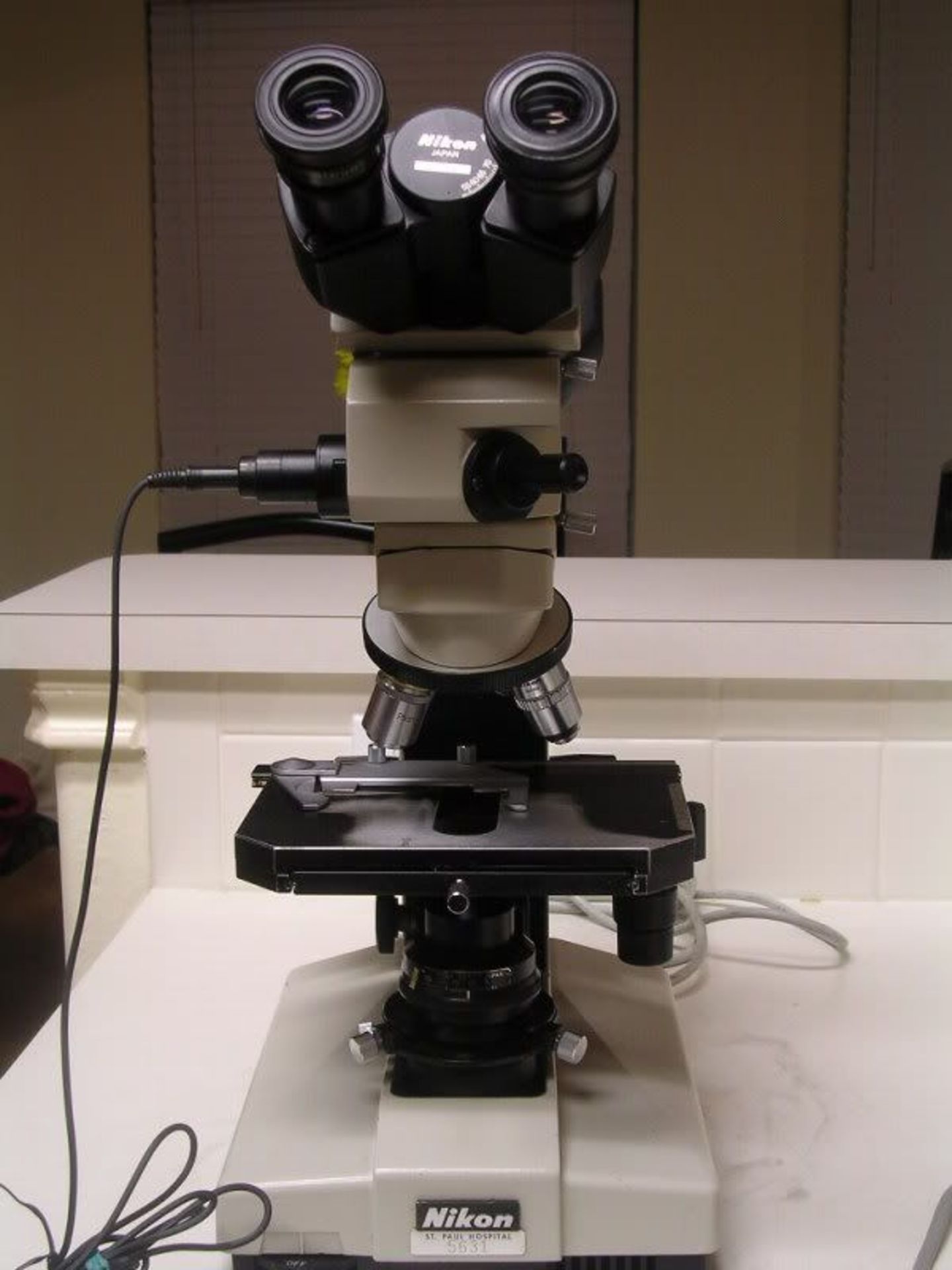 Nikon Labophot Dual Viewing Teaching Microscope, Qty 1, 320483814233 - Image 21 of 22