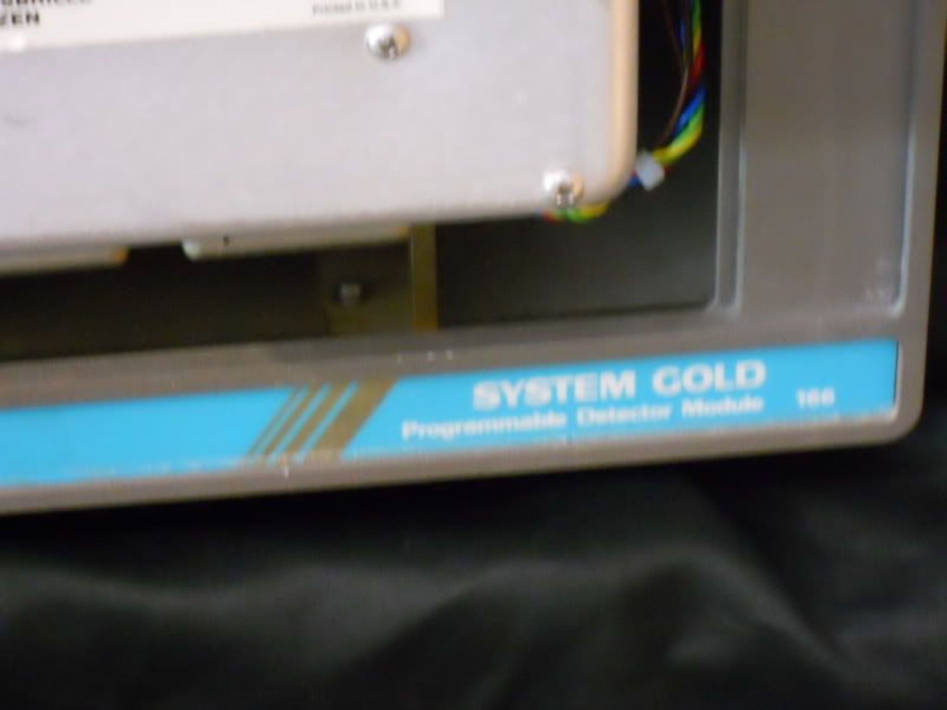 Beckman System Gold Programmable Solvent Pump (126) & Detector (166) Modules, Qty 1, 221501282636 - Image 2 of 19