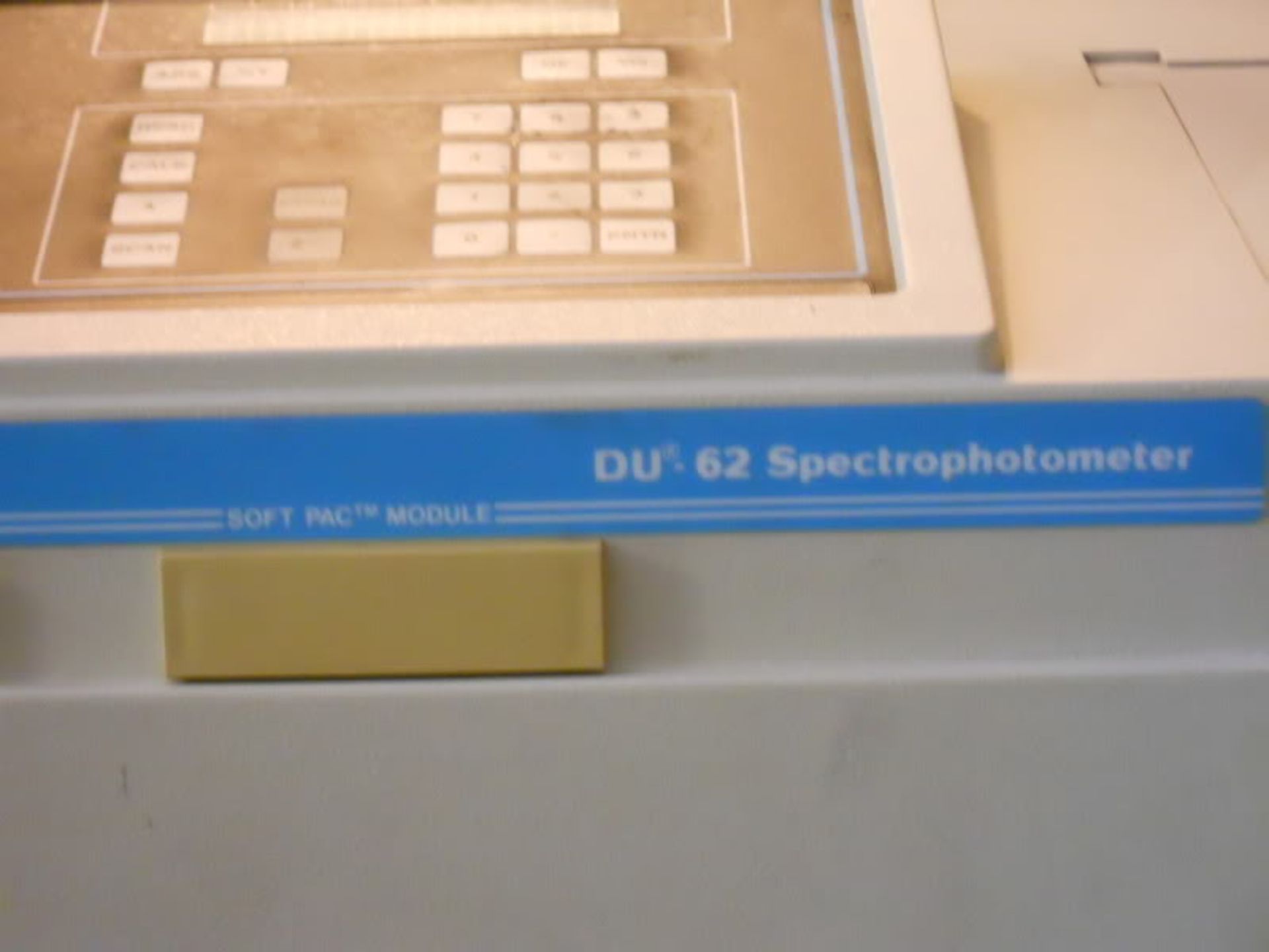 Beckman DU-62 Spectrophotometer, Qty 1, 320923927591 - Image 3 of 10