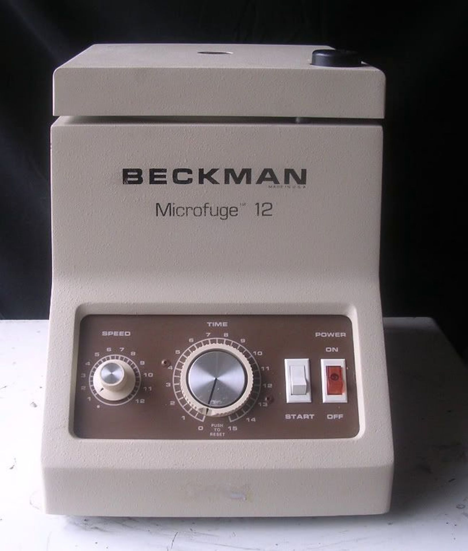 Beckman, Microfuge 12 Centrifuge w/ 60 Place 1-93 Rotor, Qty 1, 331263975502