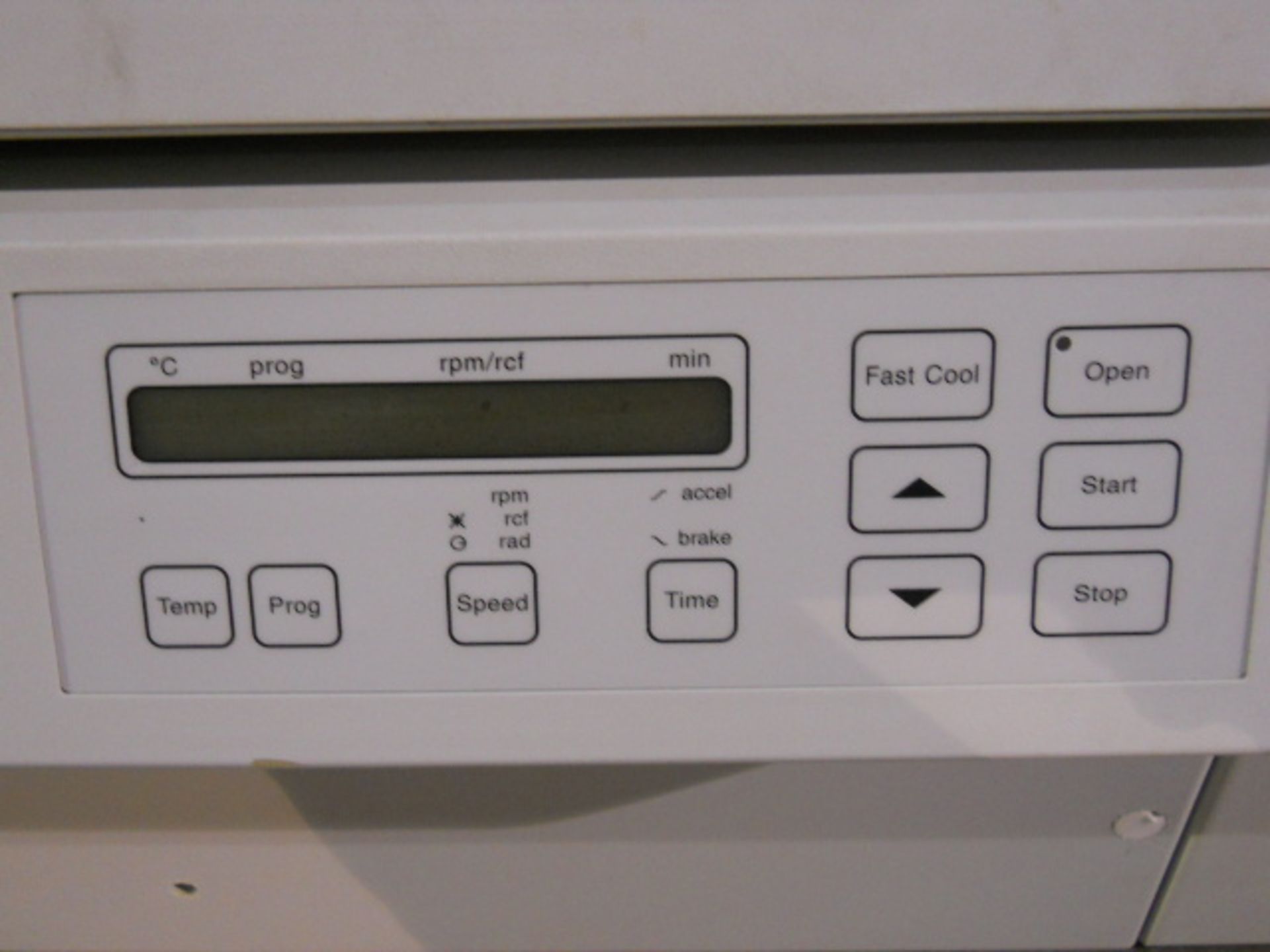 Eppendorf 5810R Refrigerated Centrifuge (For Parts Refridgerated), Qty 2, 332369478516 - Image 5 of 9