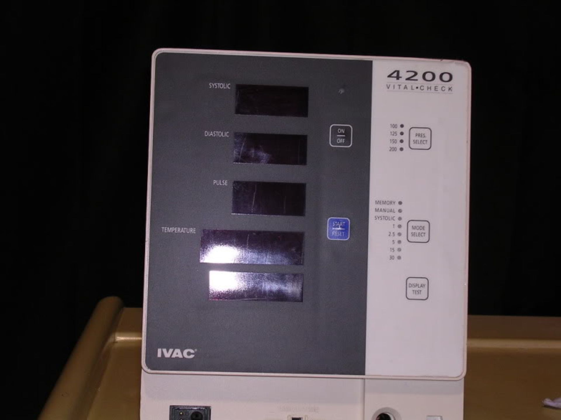 IVAC Model 4200A Vital Check Monitor **, Qty 1, 220759281186