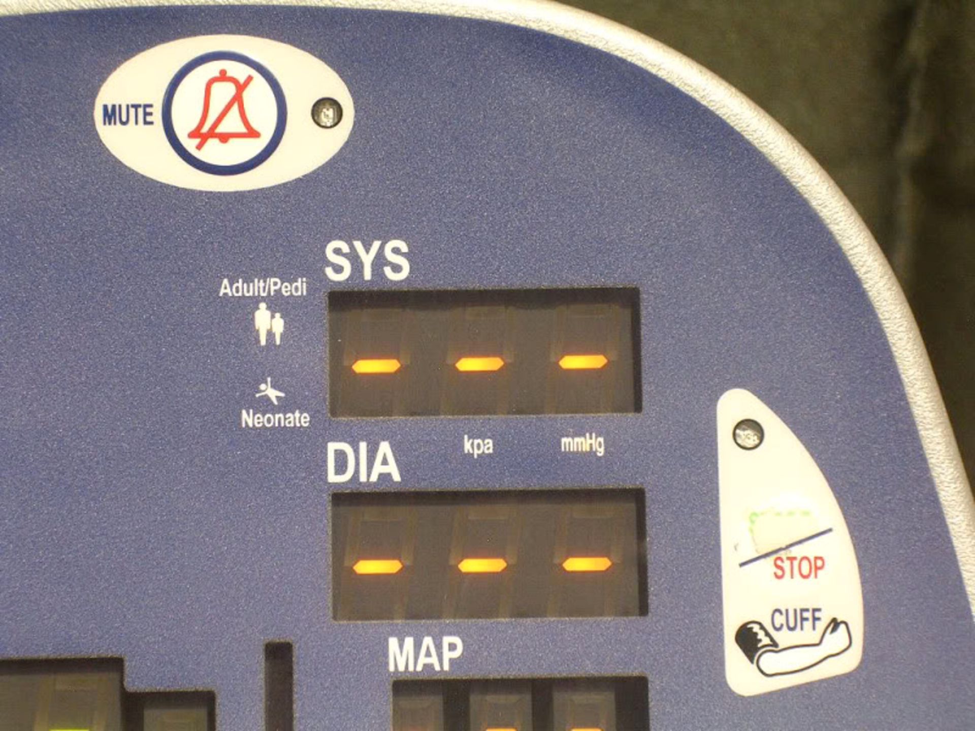 Colin/ Press-Mate, Prodigy Patient Monitor, Model 2120, Qty 1, 220691980619 - Image 5 of 8