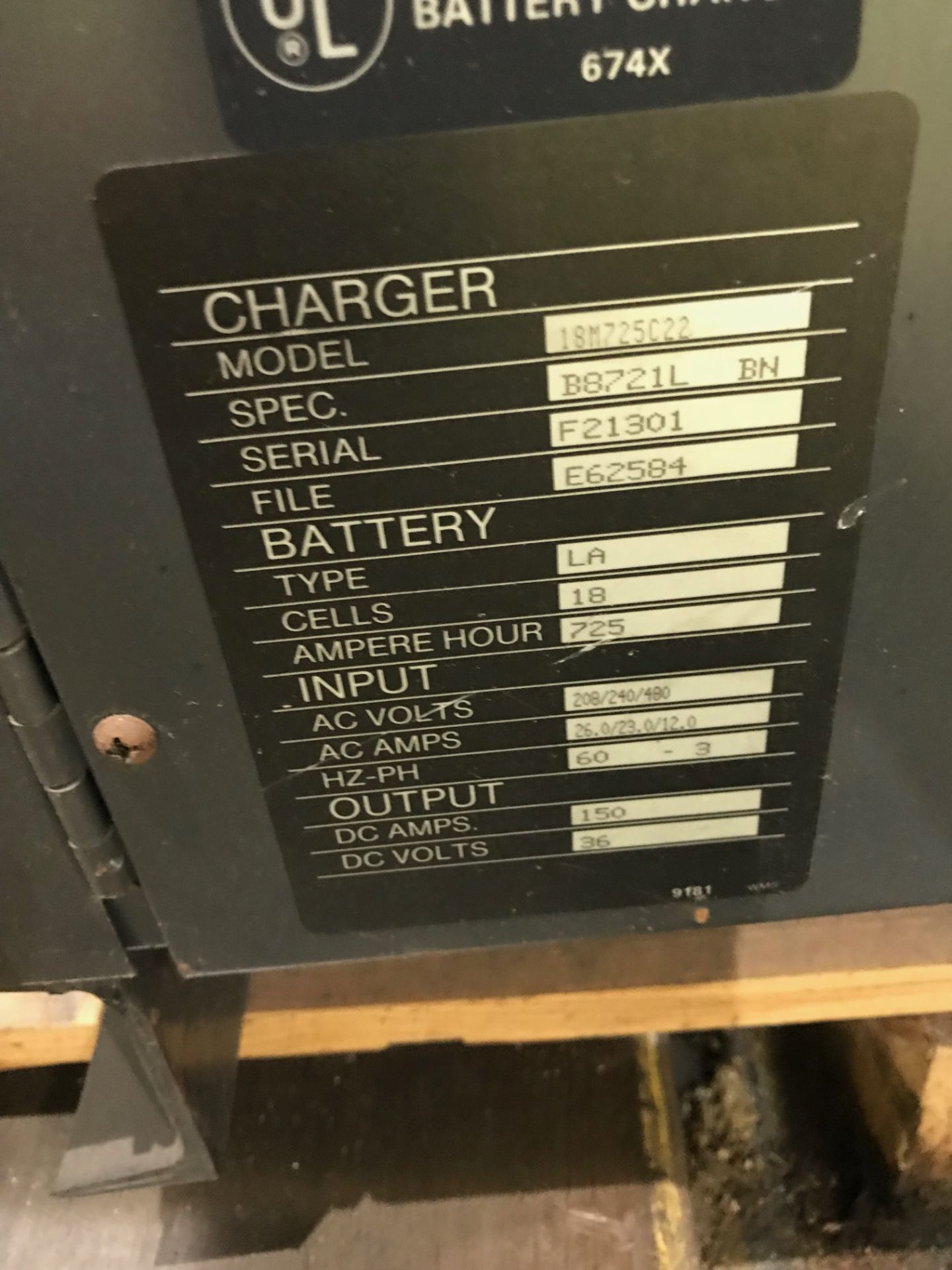 Bulldog Battery Charger, Model# 18M725C22, Serial# F21301, 36 Volts, Removal Fee: $40 - Image 2 of 3