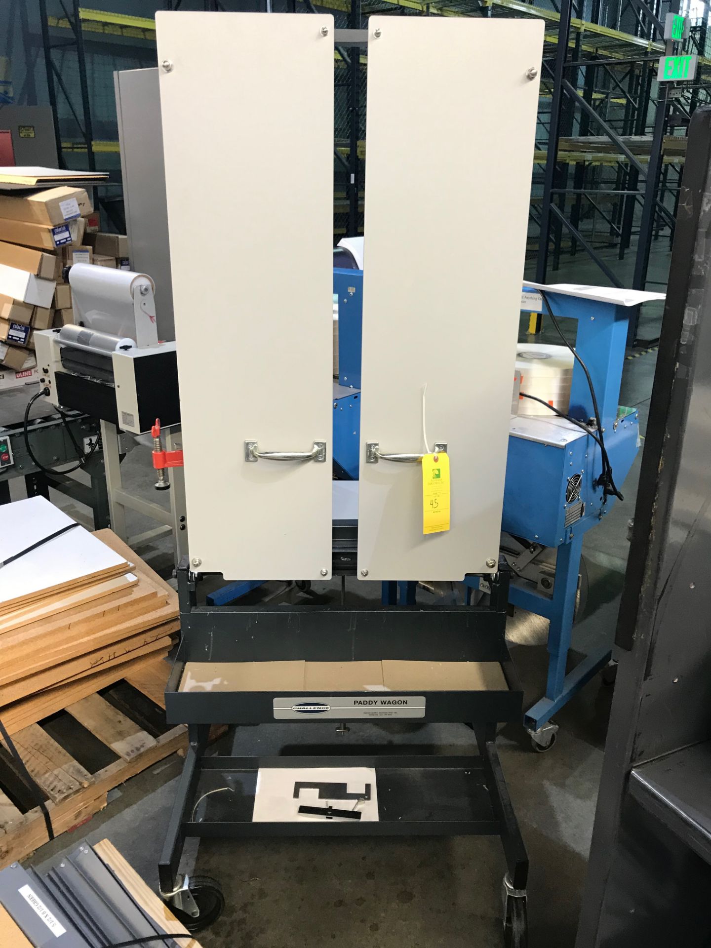 Paddy Wagon Padding Press, Max Pile Height 31 in, Max Pile Width 23.5 in, Removal Fee: $25 - Image 2 of 6