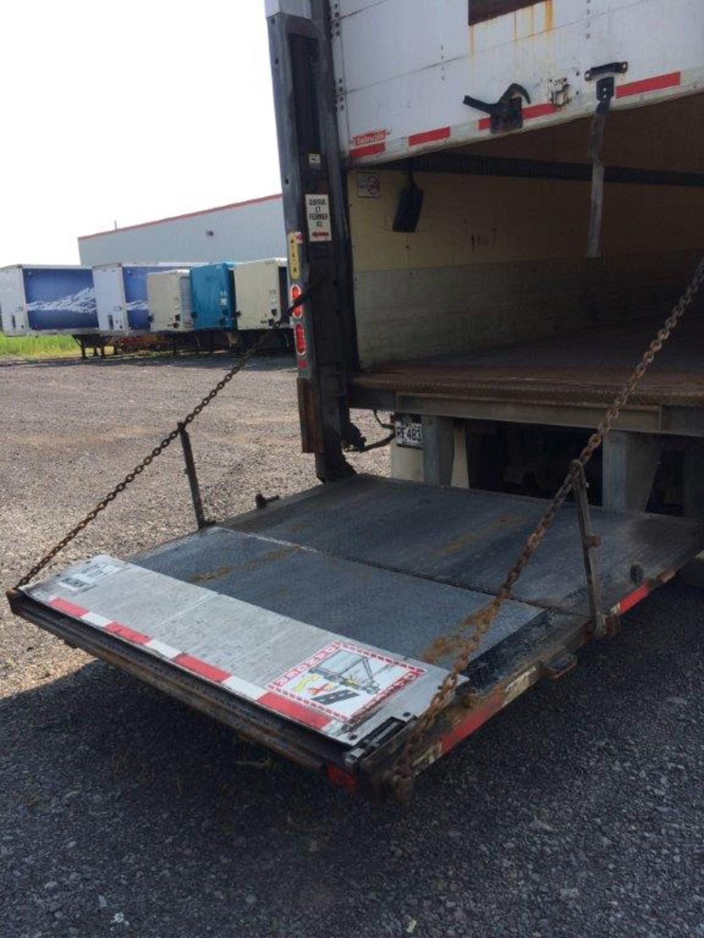 2007 Trailmobile Trailer, Dry Box 35' Rail Gate 6600 lbs, Year: 2007, approx miles: 76,331 miles, - Image 2 of 8