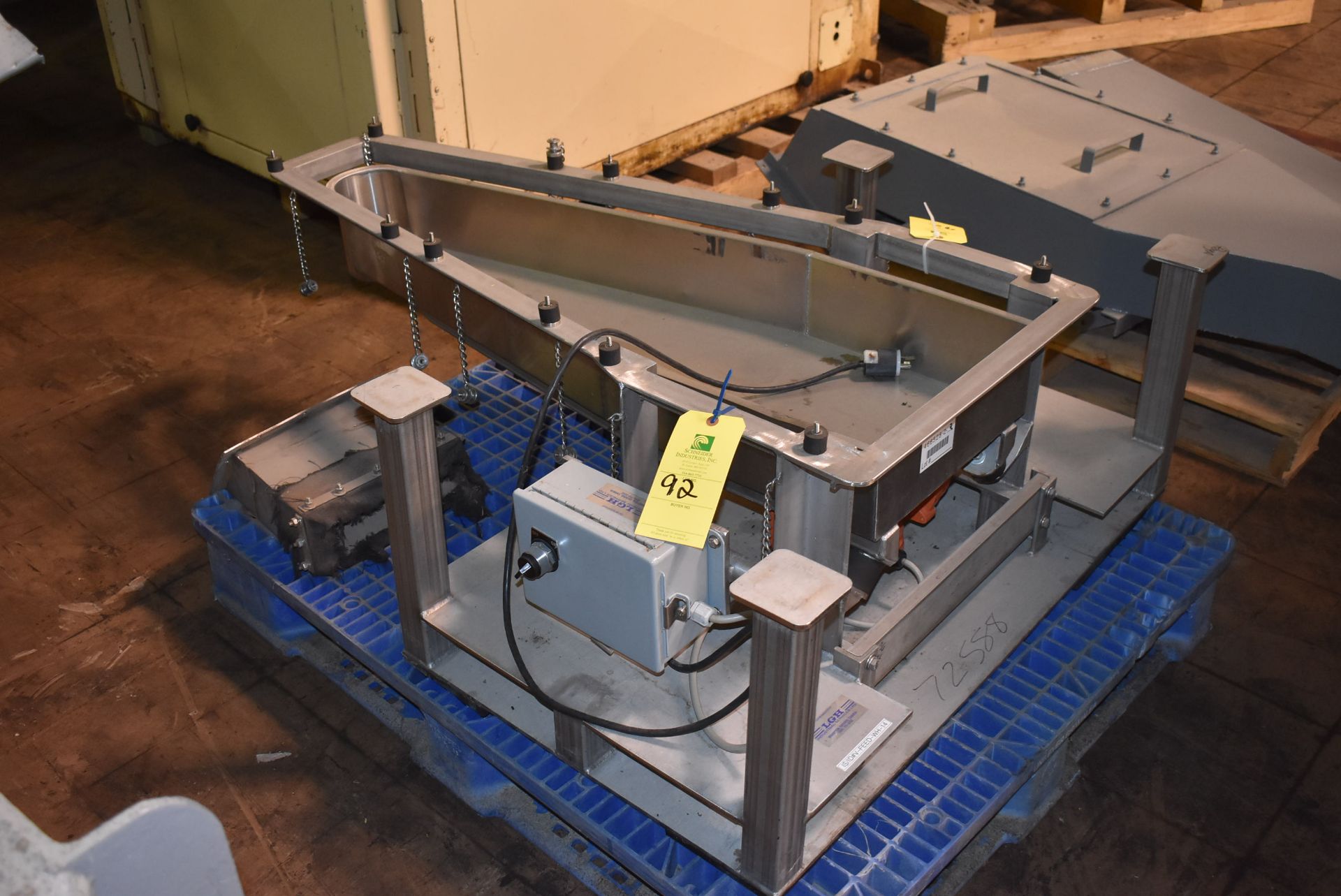 LGH Stainless Steel Vibratory Feed Tray, 48" Length, RIGGING FEE - $50 - Image 3 of 3