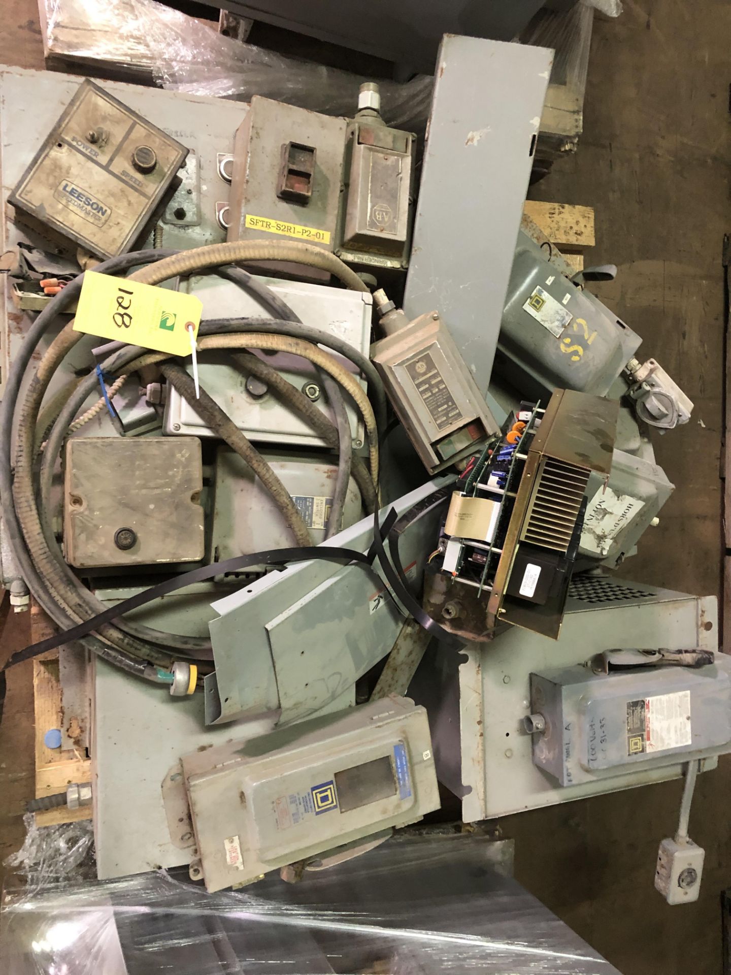 Electrical - Allen Bradley Square D Leeson Switches & Controls - Assorted, RIGGING FEE - $50 - Image 2 of 2