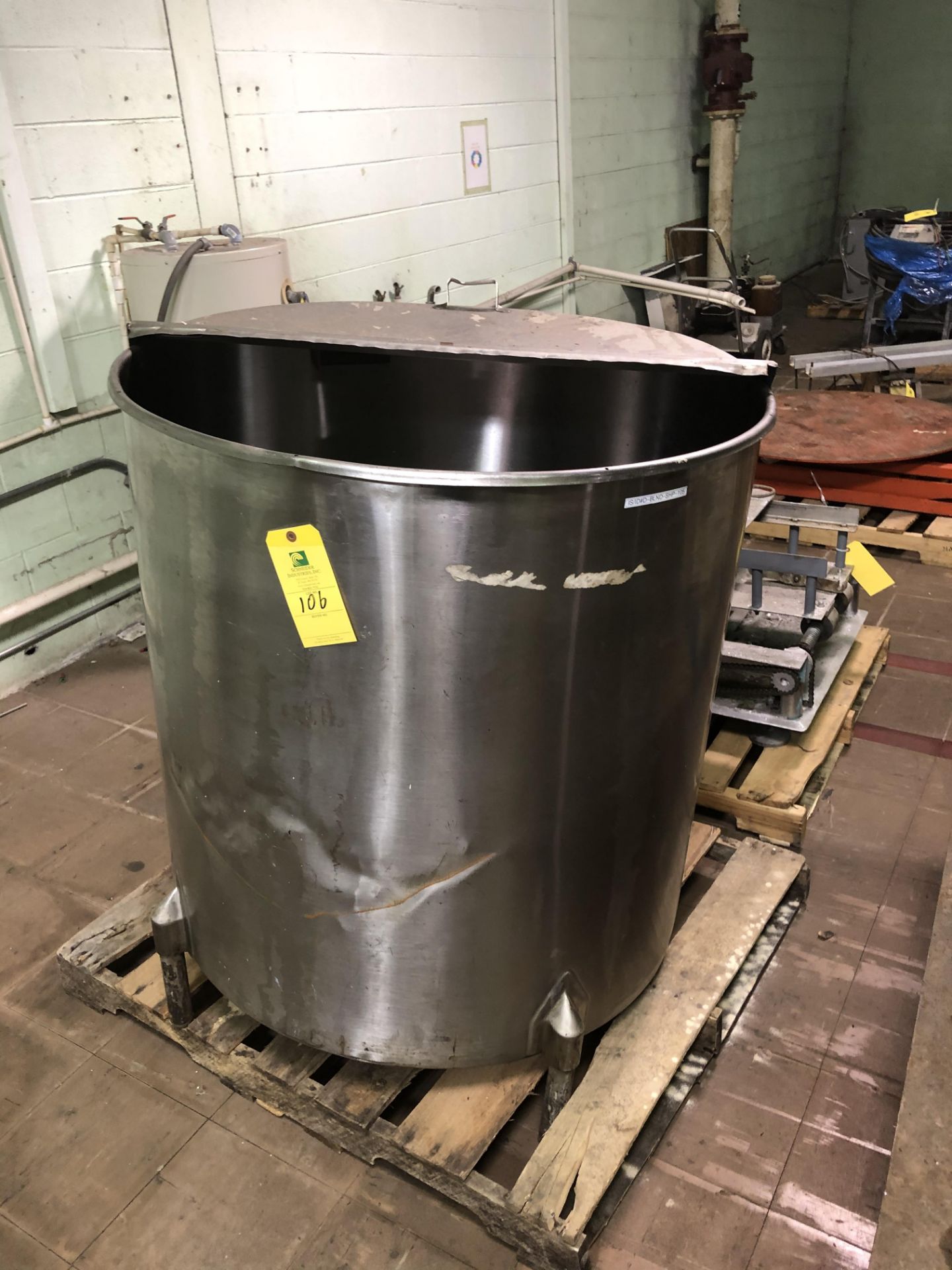 Stainless Steel Tank, 38" Diameter x 36" Depth, RIGGING FEE - $50