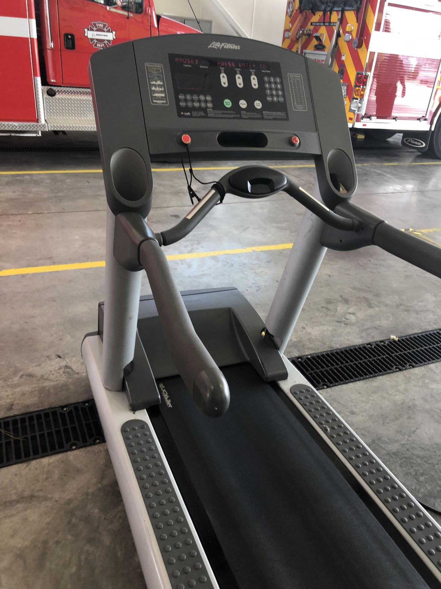 Life Fitness Treadmill, Lot Located In Charleston SC - Image 2 of 3