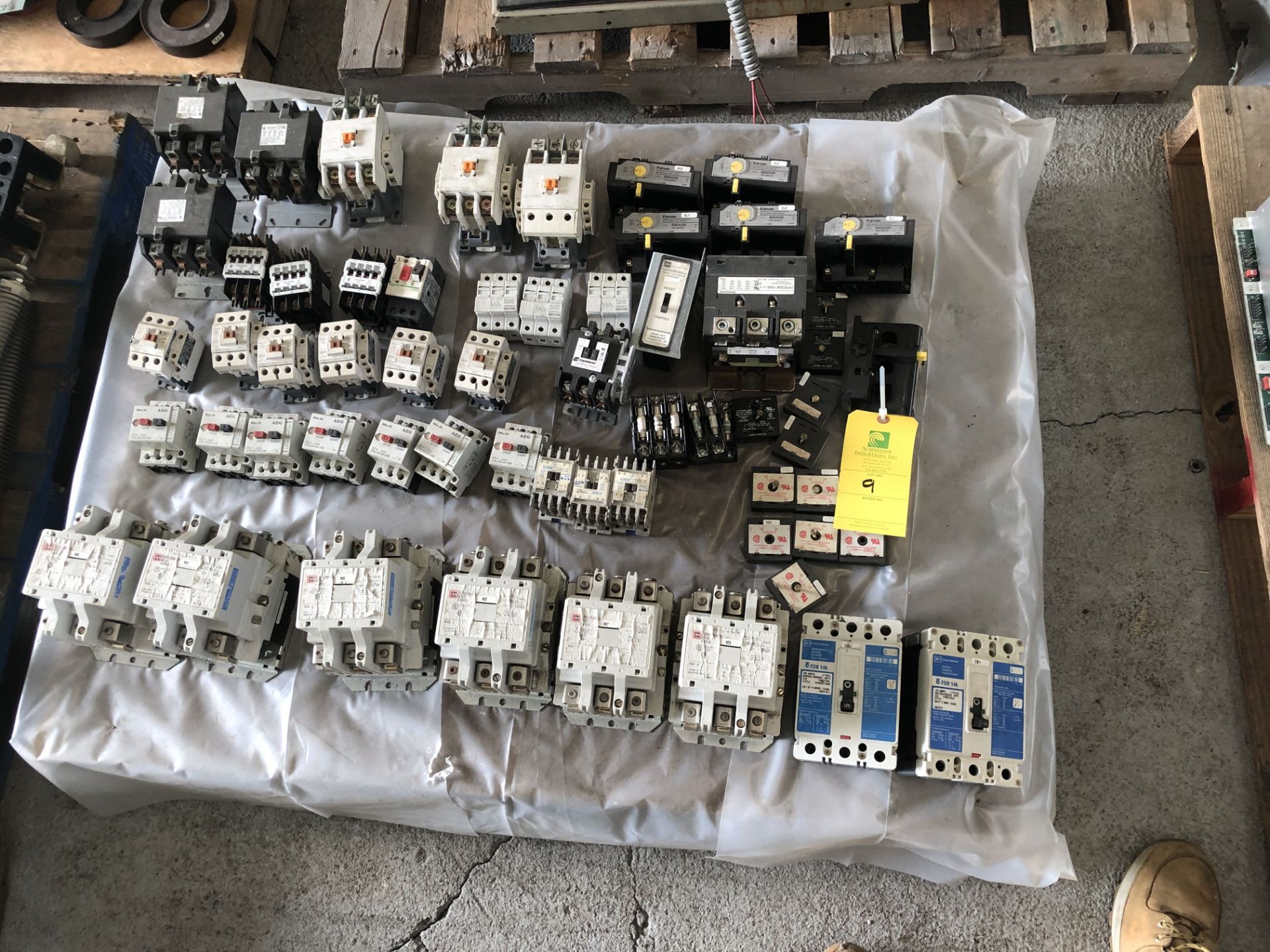 Cutler Hammer Circuit Breakers, Model #MBS-25-AEG