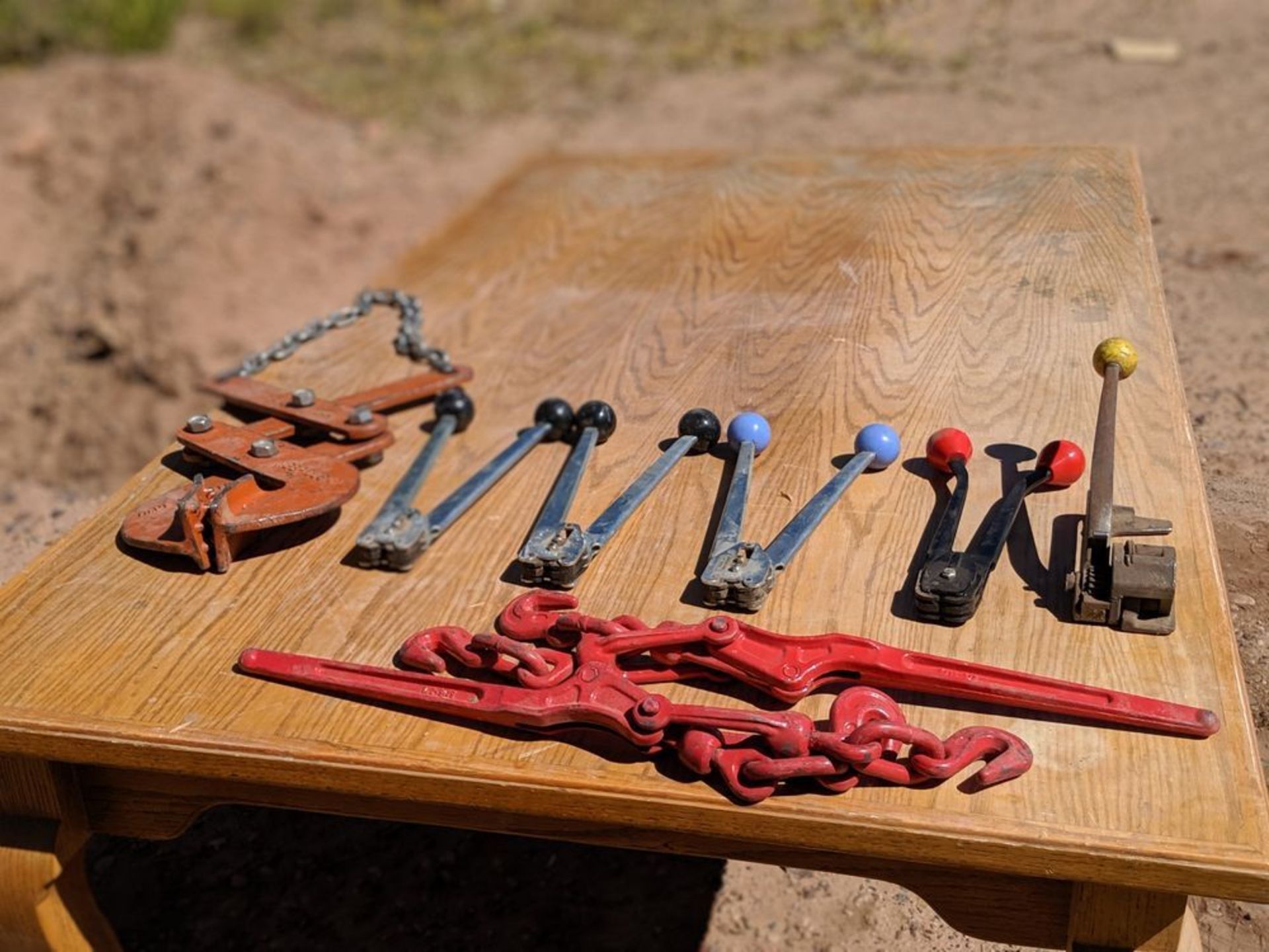 Chain Binders, Bander, Crimpers and lift grab. All items sold subject to seller confirmation