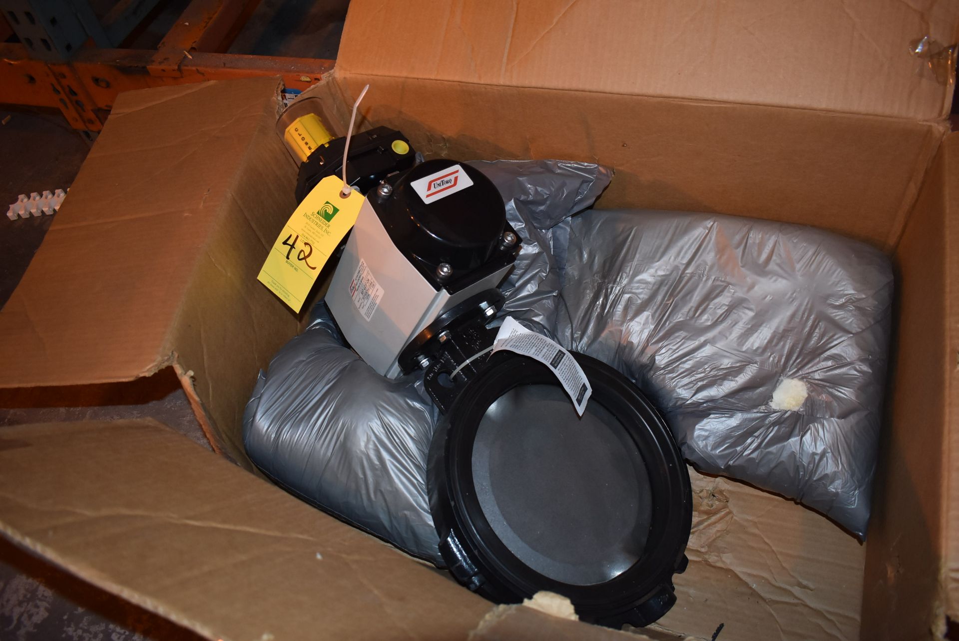 Uni-Torque Pneumatic Valve, Model #SST-U237-DA Actuator