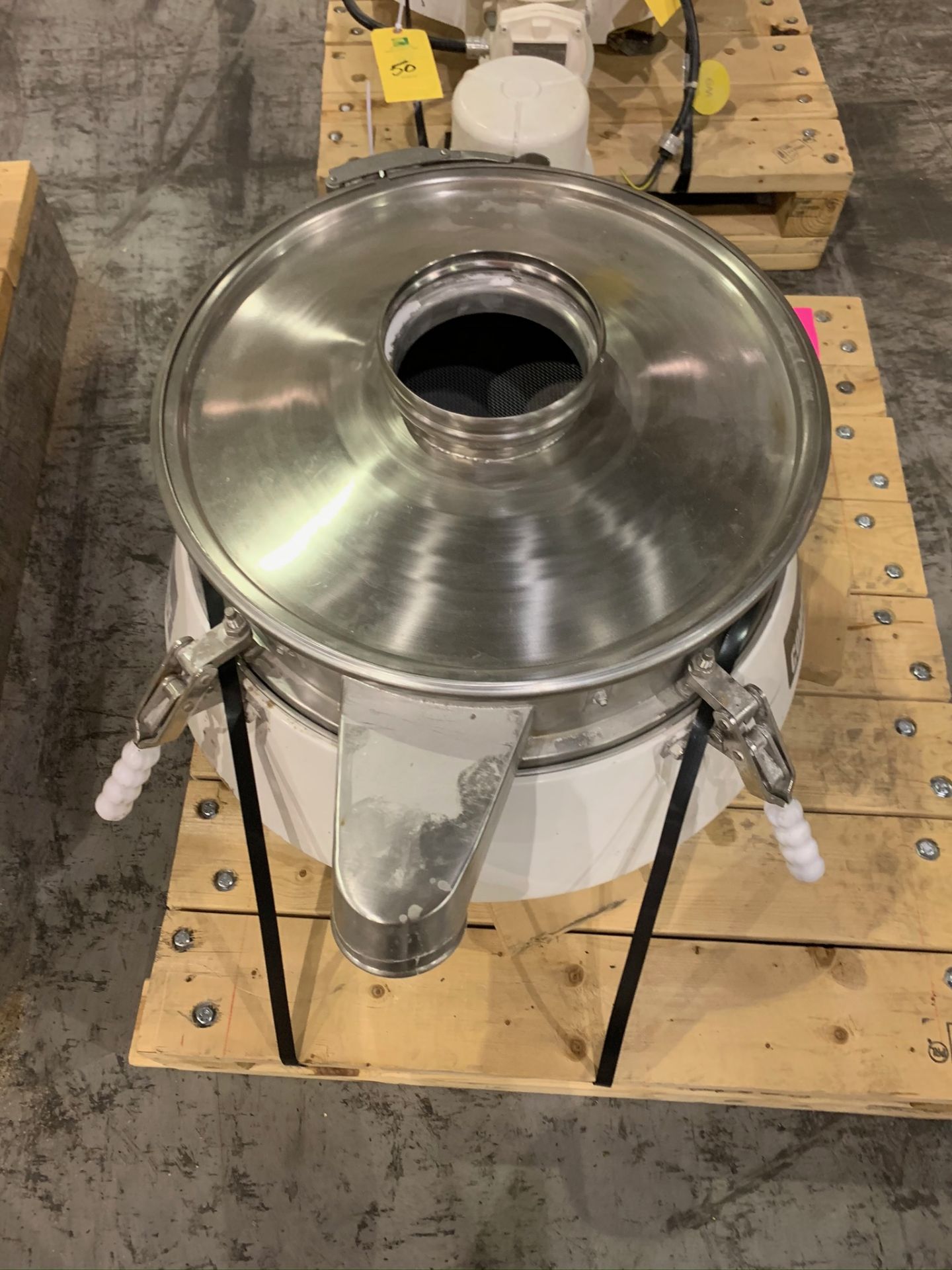 Russell Compact Sieve Model 17240 S/N DF3918 (Rigging Fee - $50) - Image 4 of 4