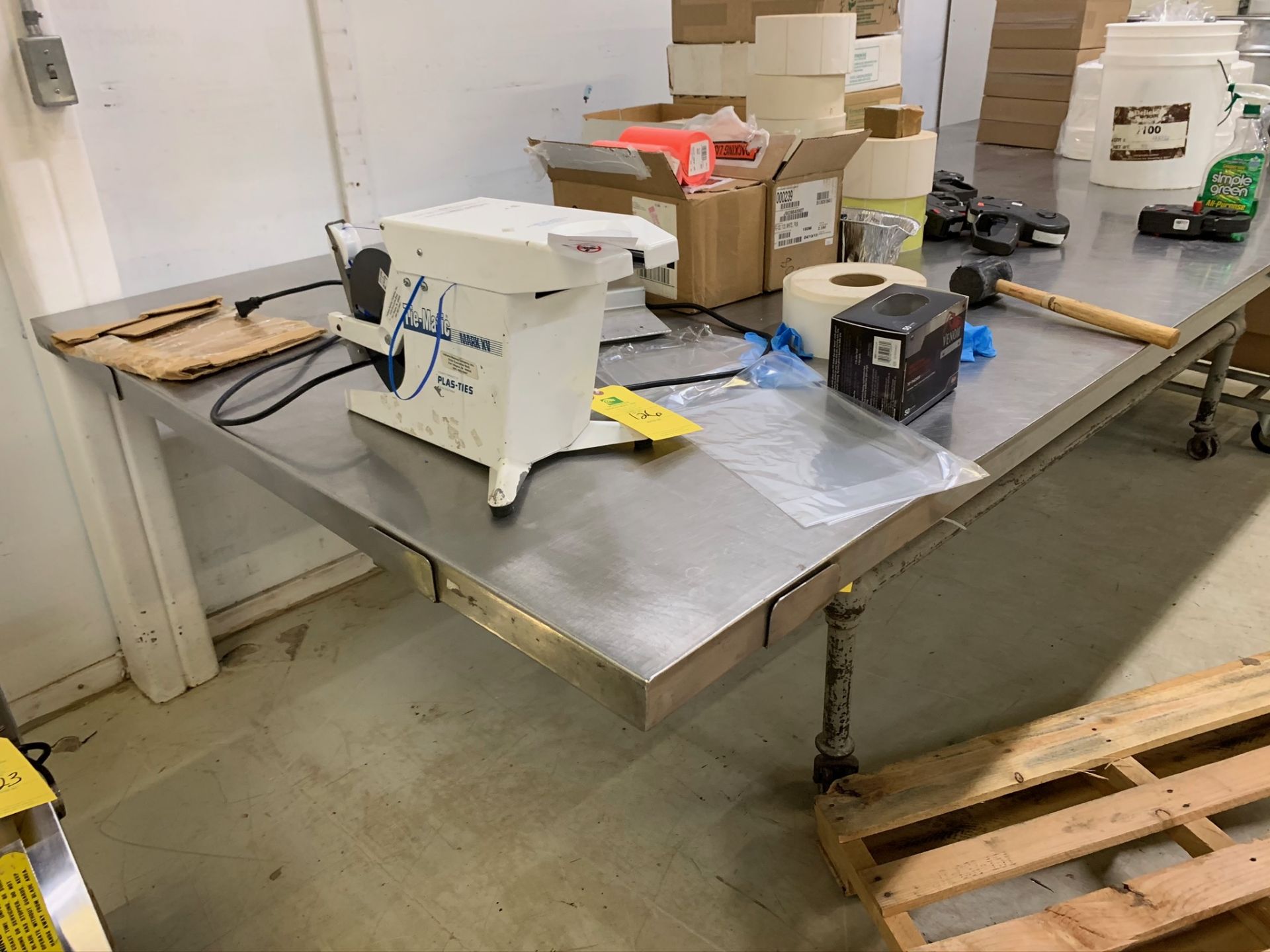 5' x 11'7" Stainless steel work-up/packing table (TABLE ONLY), RIGGING FEE: $100 - Image 2 of 3