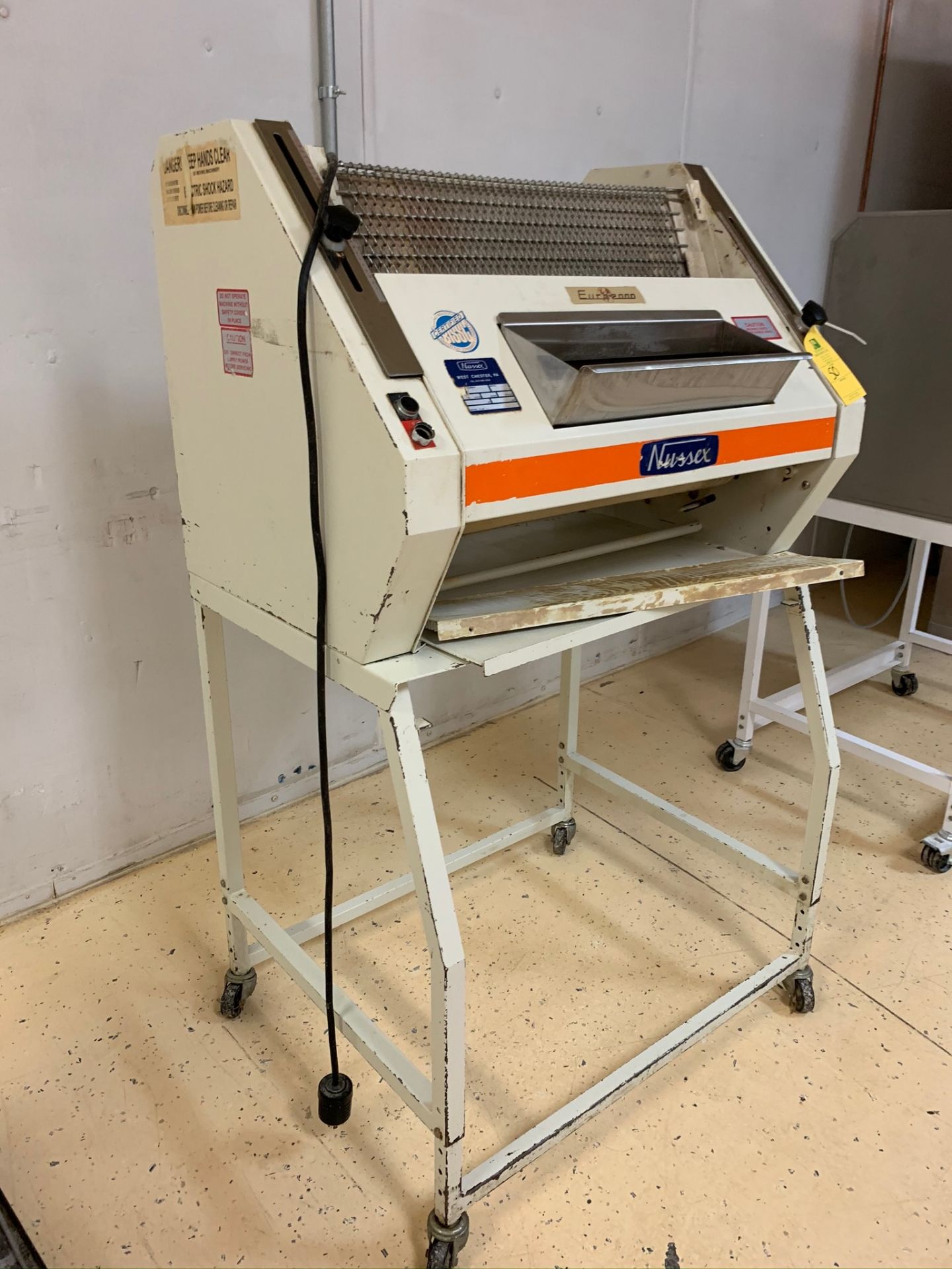Nussex French Bread Moulder Model Euro-2000 S/N 88 J 523, RIGGING FEE: $50 - Image 2 of 3
