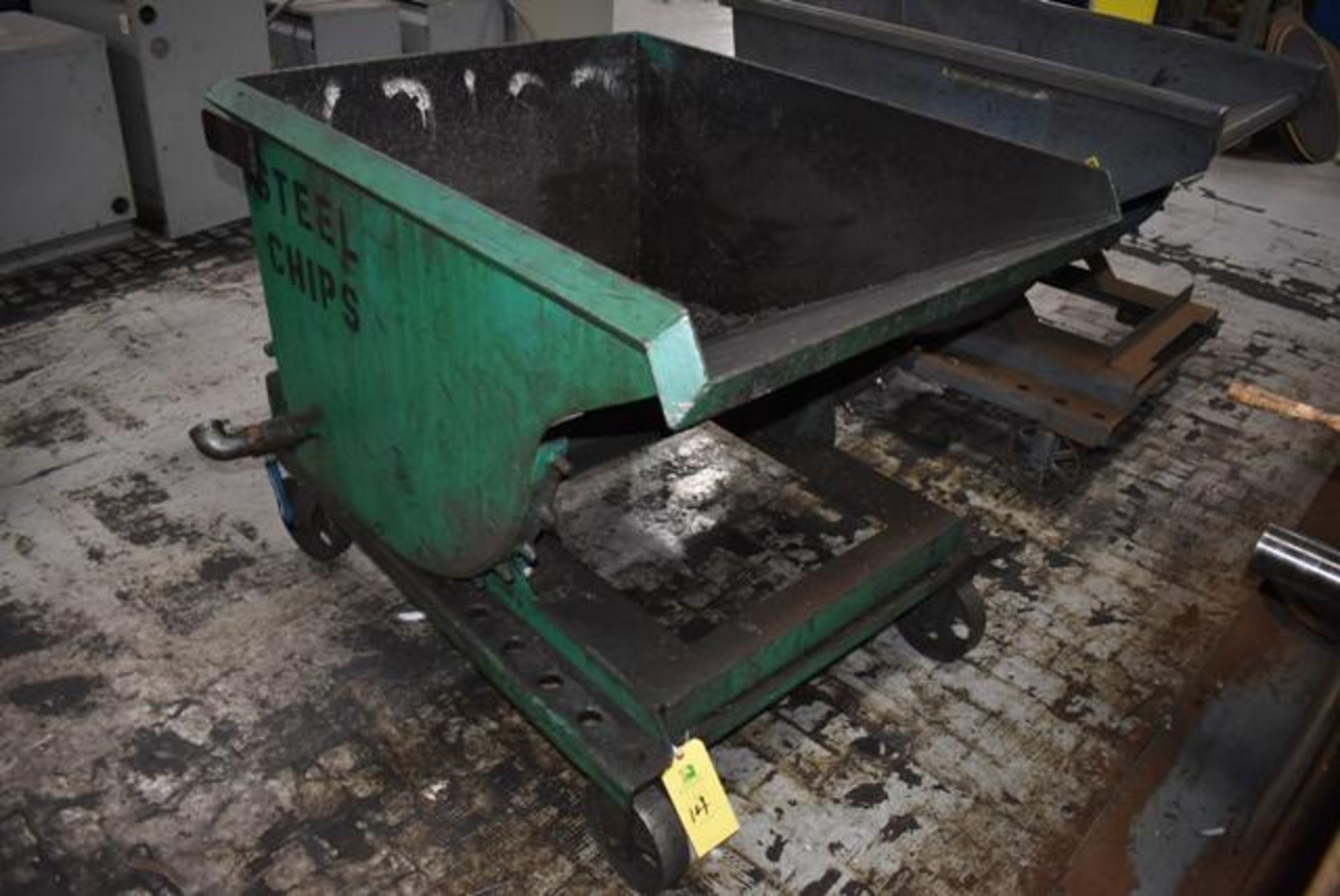Roura Self Dumping Hopper, Rated 1/2 Yd Capacity - Image 3 of 3