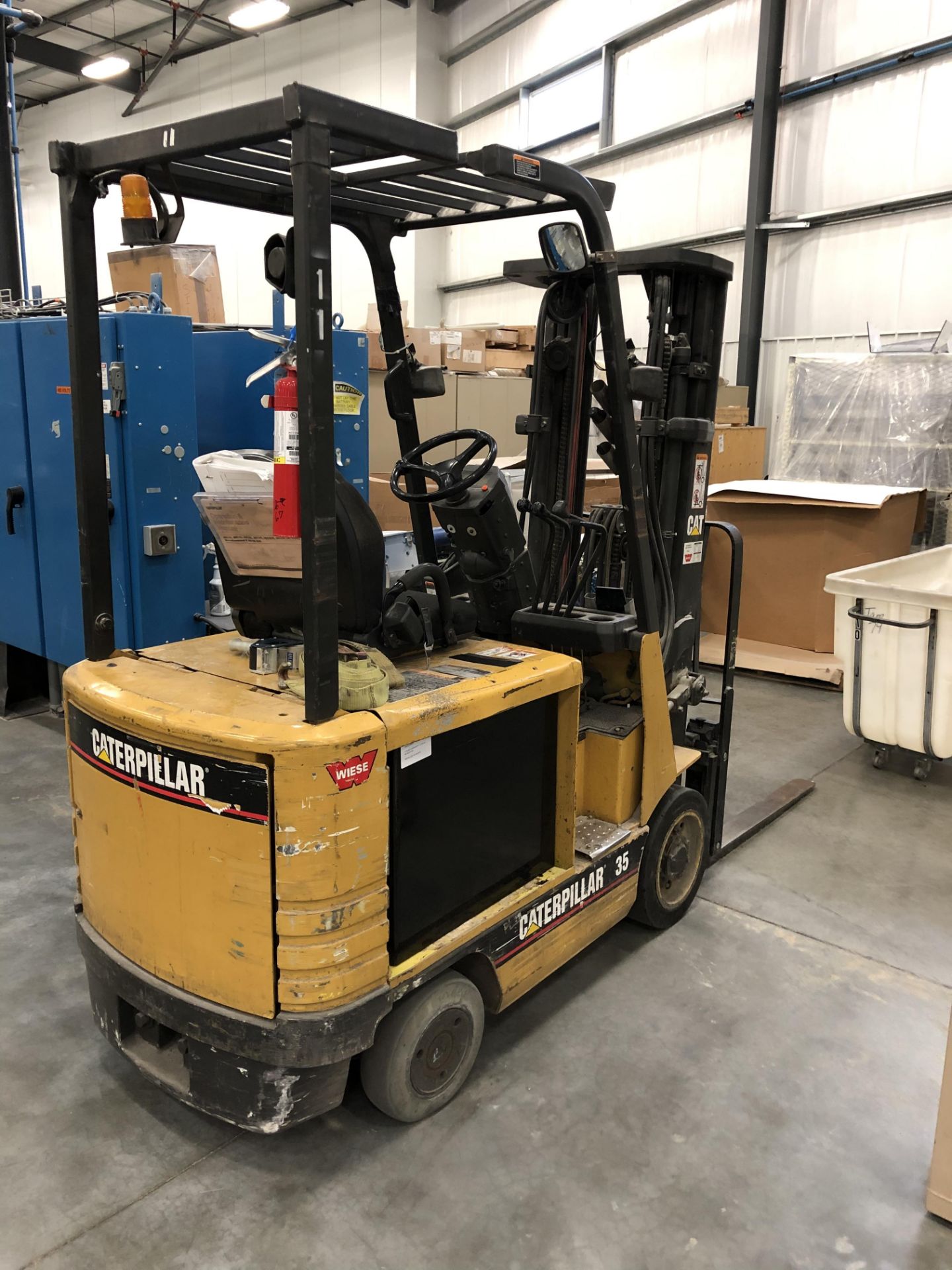 Caterpillar Forklift, Model# 2EC18, Serial# A2EC162425, 36V - Image 3 of 5