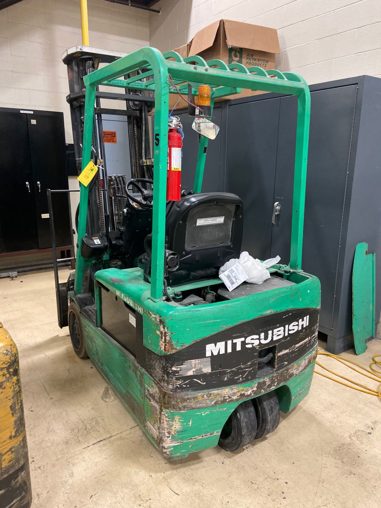 Mitsubishi Forklift, Model# FB18KT, Serial# EFB5B00319, 36 Volts - Image 2 of 5