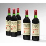 Chateau Petrus 1976. Grand Cru Exceptionnel. Pomerol. 4 Flaschen. (1x Etikette leicht beschädigt.)