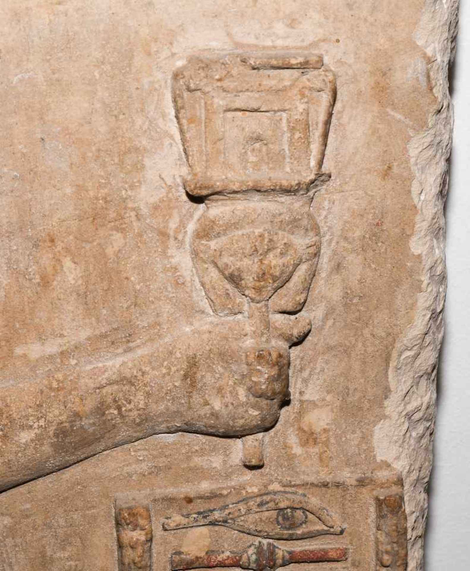 KalksteinreliefAegypten, ptolemäische Zeit, ca. 300–30 v.C. Kalkstein. Darstellung des nackten, - Bild 8 aus 11