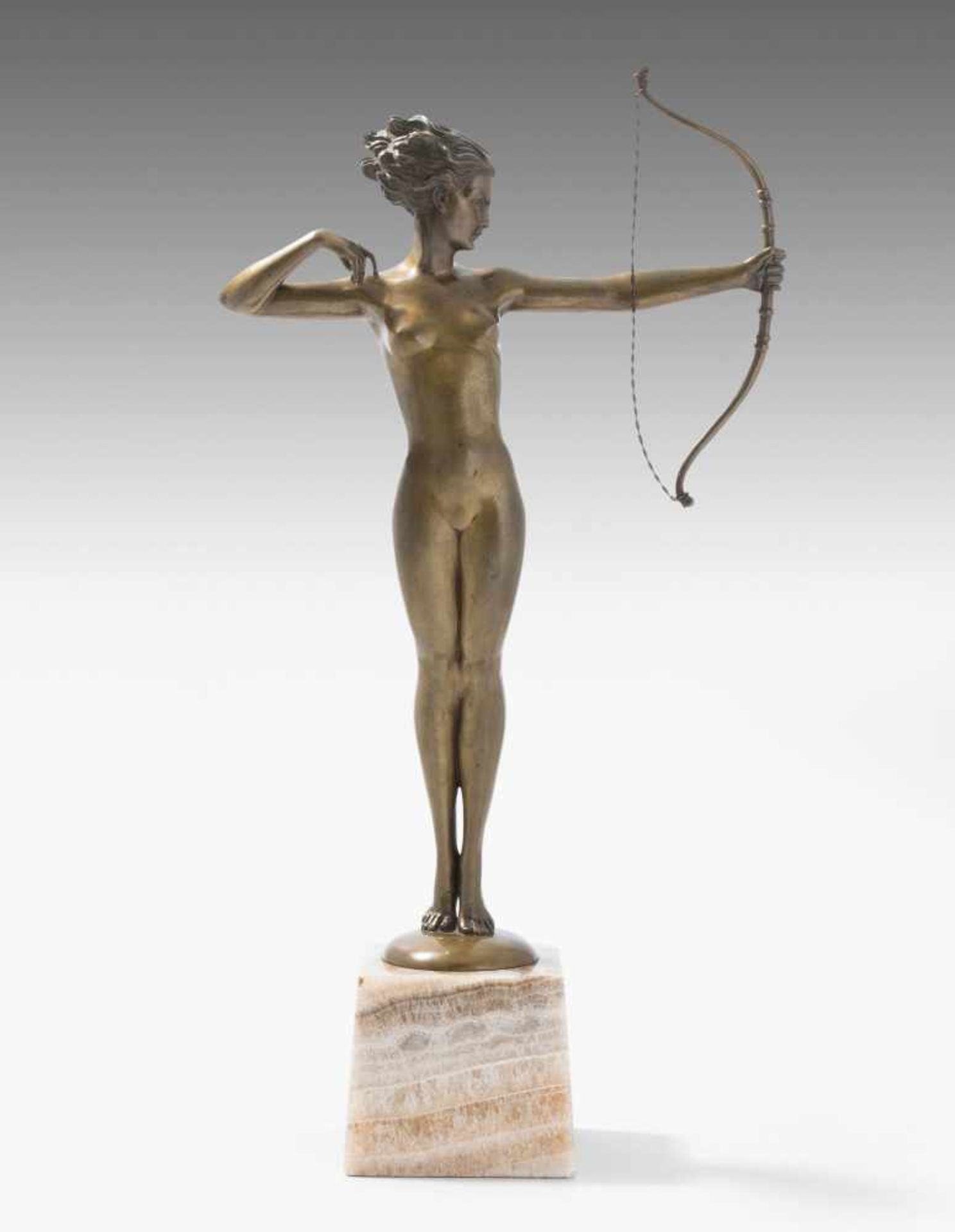 Josef Lorenzl(Wien 1892–1950)Diana. Bronze, patiniert. Auf Bronze bezeichnet: Lorenzl. H 43 cm;
