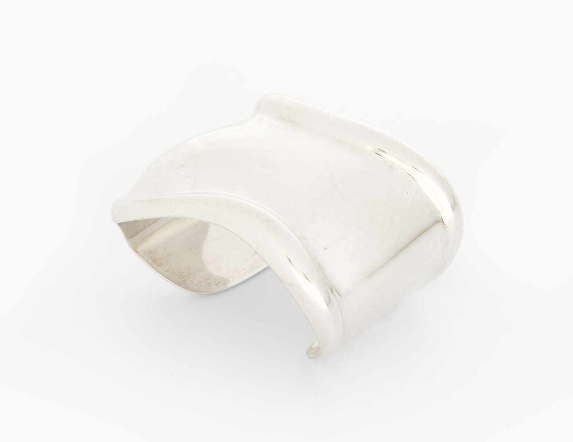 Tiffany & Co., Armspange "Bone Cuff"Design von Elsa Peretti. 925 Sterlingsilber. Gemacht für das