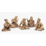 Lot: 5 FigurenBurma. Holz, geschnitzt und polychrom gefasst. Gruppe von zwei weiblichen und drei