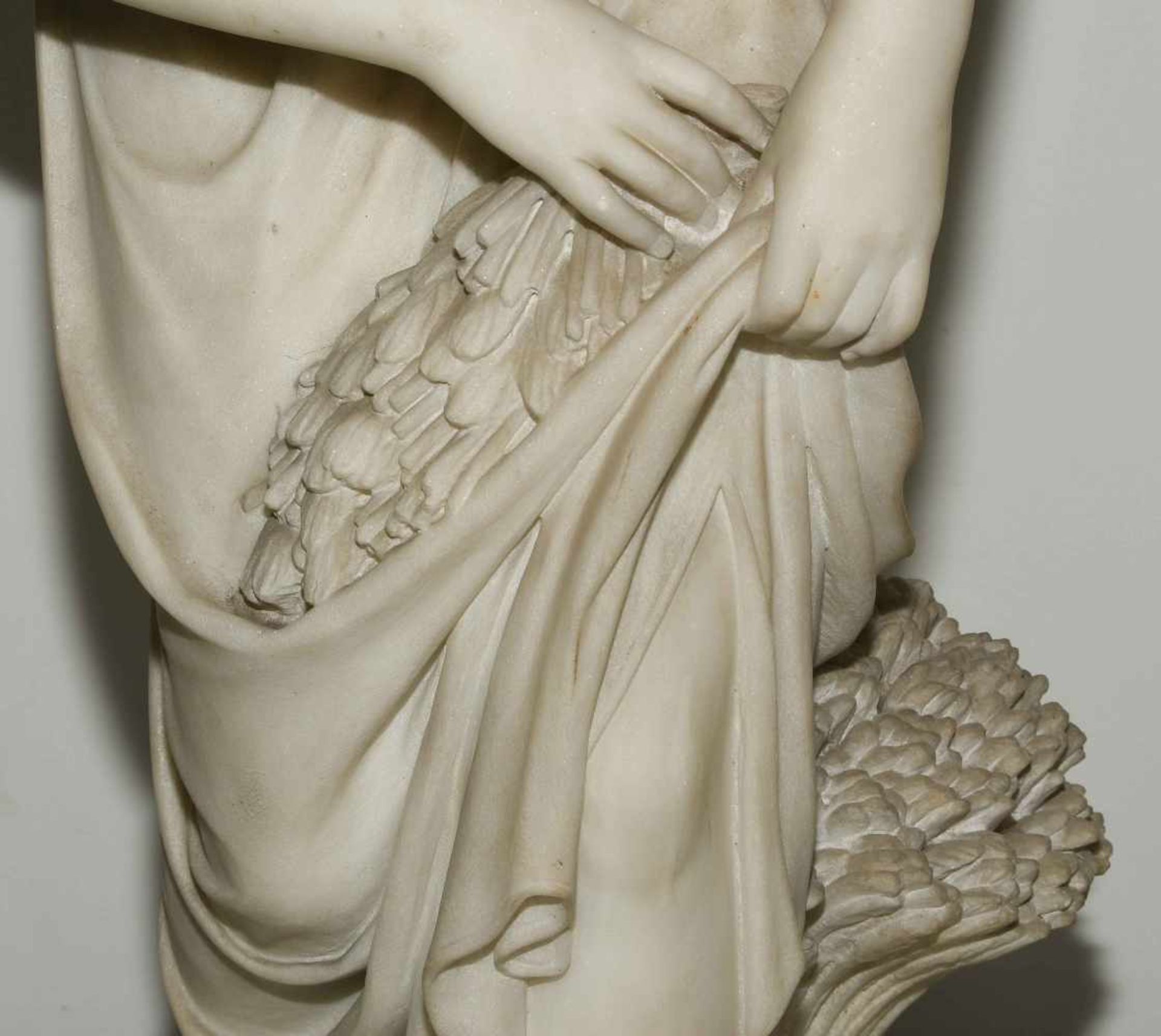 Figur «Allegorie des Sommers»Ferdinand Schlöth (1818–1891), Rom, datiert 1858. Weisser Marmor. Auf - Bild 3 aus 17