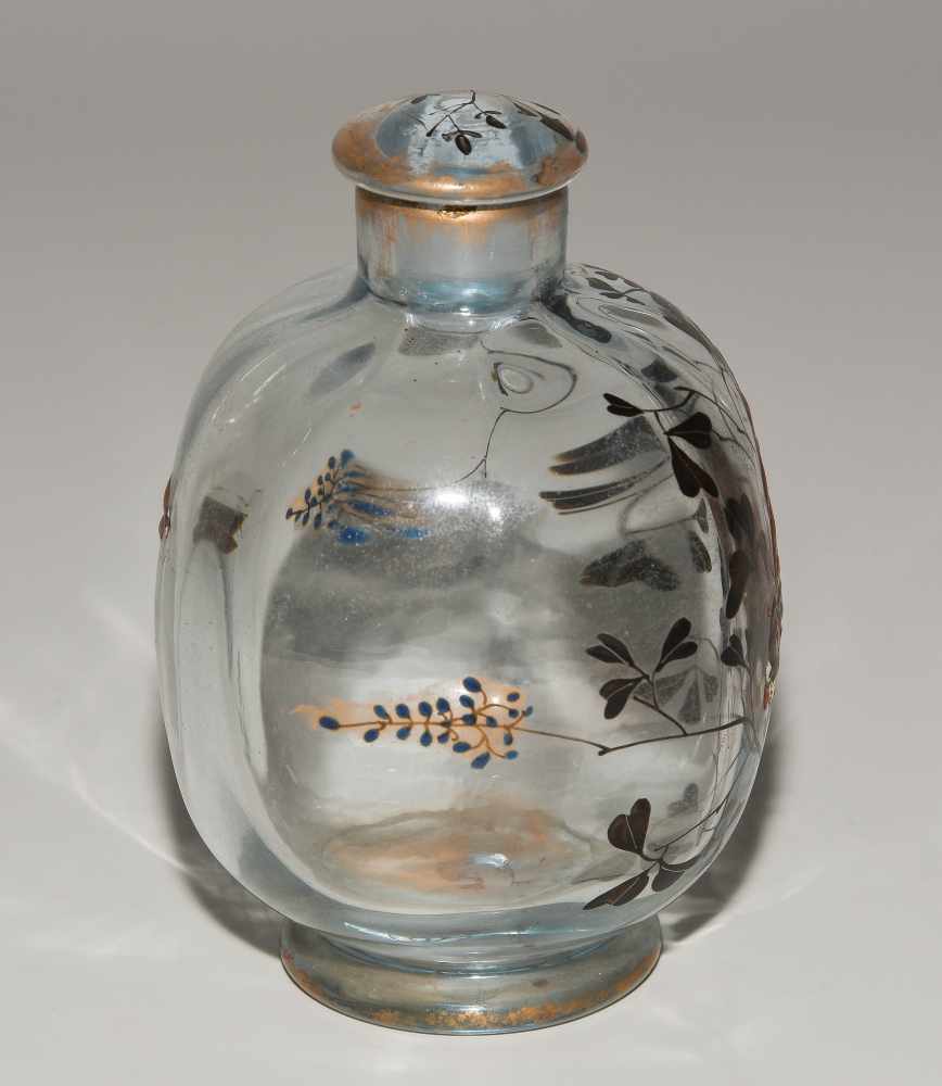 Emile GalléFlakon mit Stöpsel. Nancy, um 1880–1890. Farbloses, längsoptisches Glas, Zittergras mit - Image 5 of 7