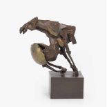 Arnoldi, Nag(Locarno 1928–2017 Lugano)Pferdefigur. Bronze, teils gold patiniert. 14/30. Auf dem