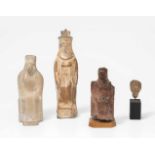 Lot: 3 Terrakotta-FigurenGriechisch, 6./5.Jh. v.C. Zwei thronende, weibliche Figuren mit hohem Polos