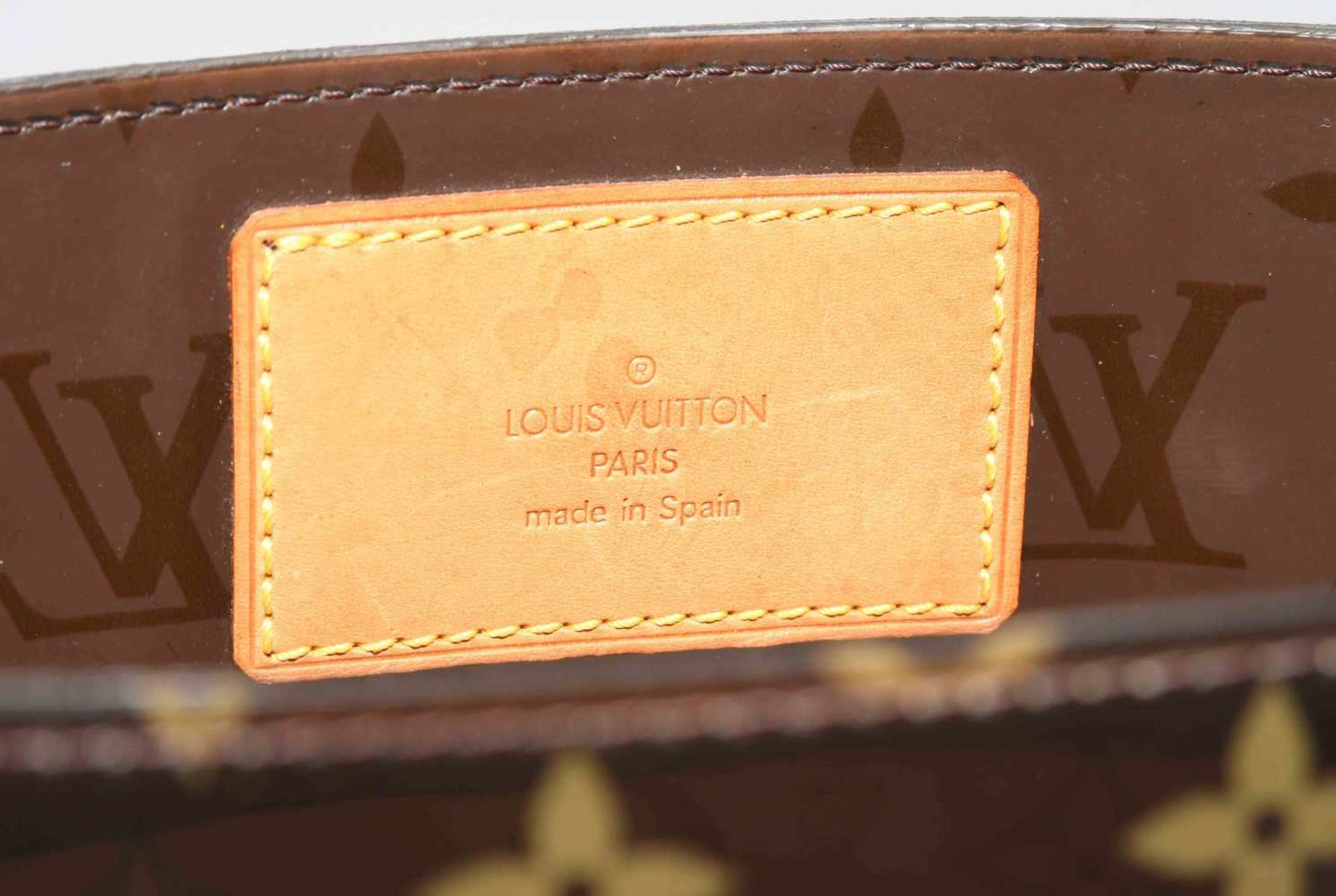 Louis Vuitton, "Ambre sac cabas"Schultertasche aus braunem Vinyl mit klassischem Monogram Muster. - Bild 14 aus 17