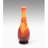 Daum FrèresKleine Vase "Tabakpflanze". Nancy/F, um 1905. Farbloses Glas, innen orange, aussen